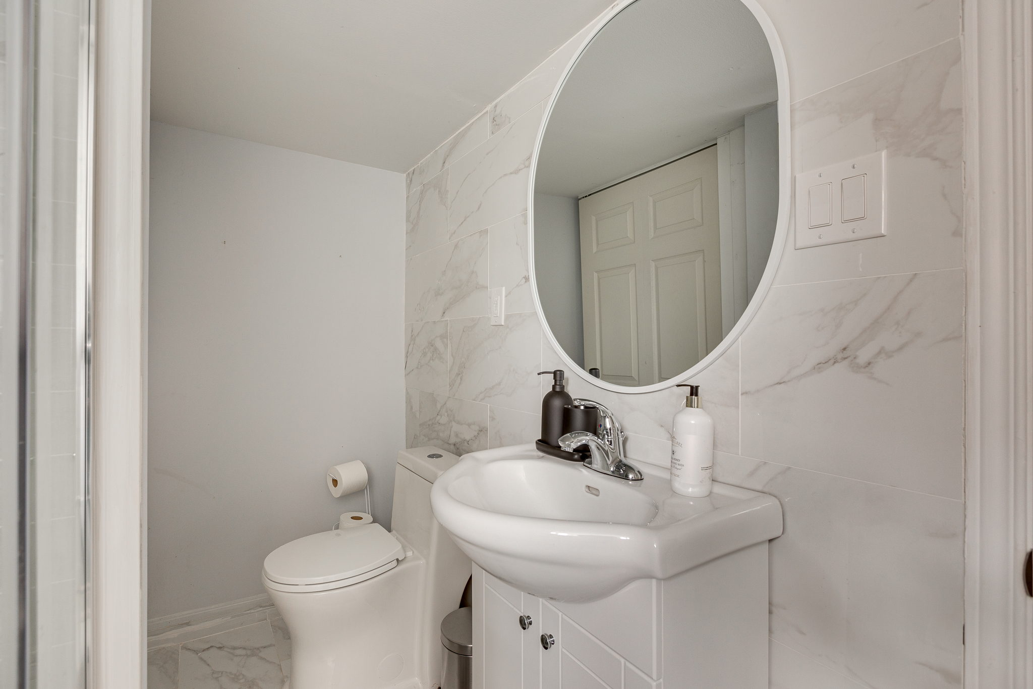 Toronto property showcase — delivered property photograph 41