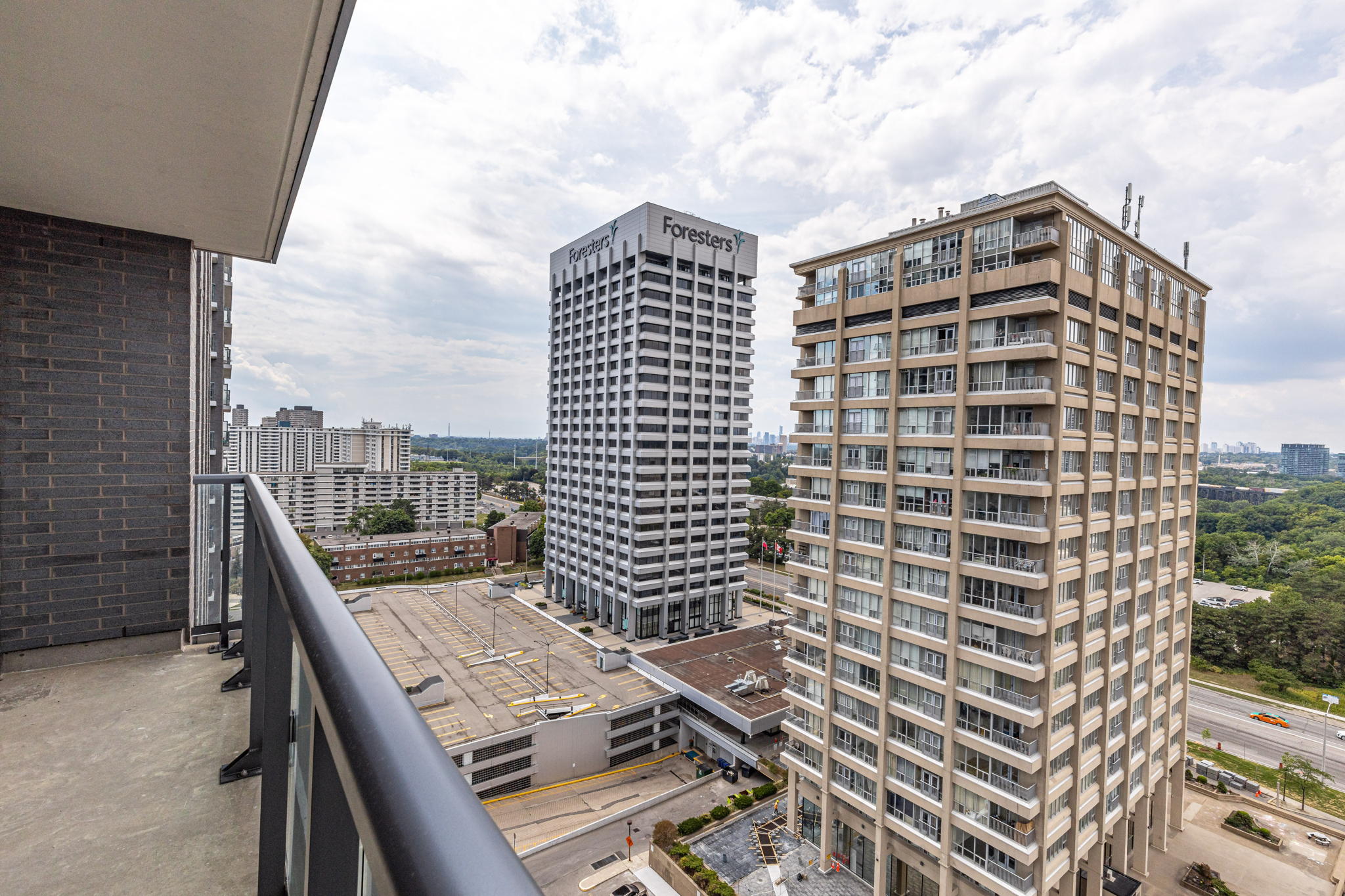 Toronto property showcase — delivered property photograph 32