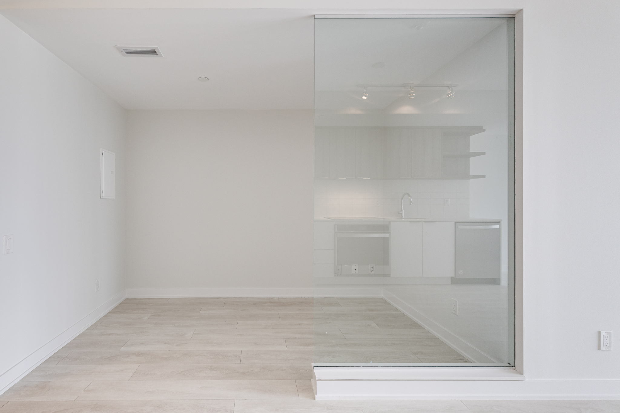 Toronto property showcase — delivered property photograph 17