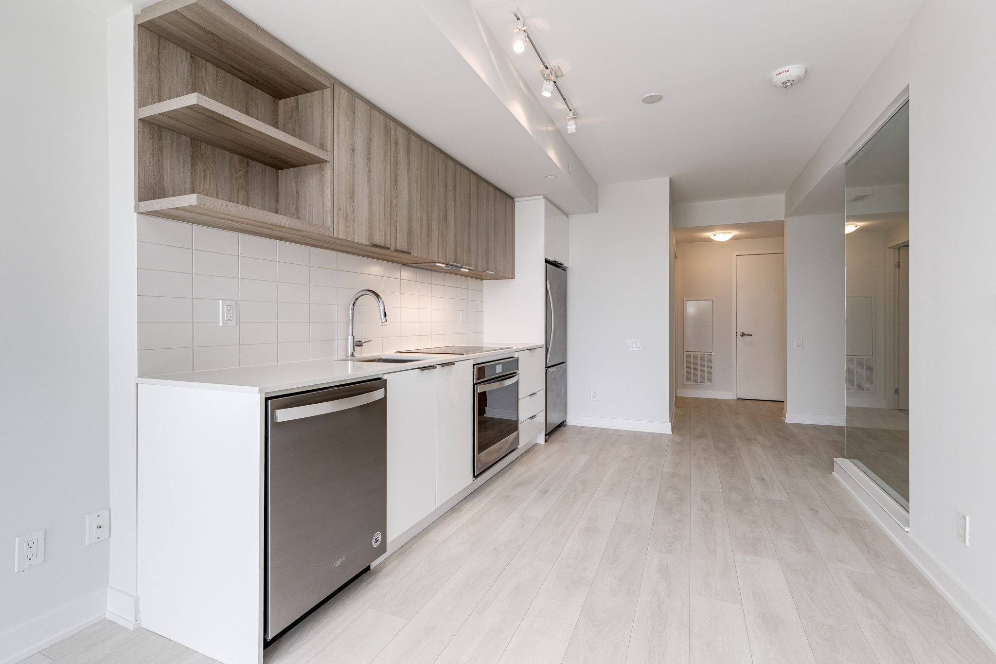 Toronto property showcase — delivered property photograph 9