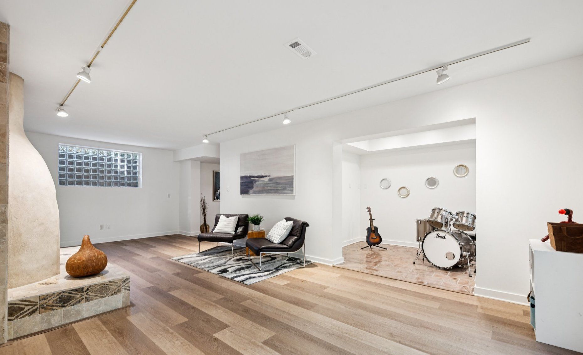 Great Entertaining Space w/ Plumbing for Bar or Kitchenette