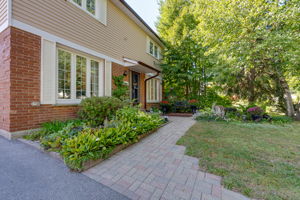 6 Stanbridge Ct, Toronto ON — real estate photography by Amazing Photo Video