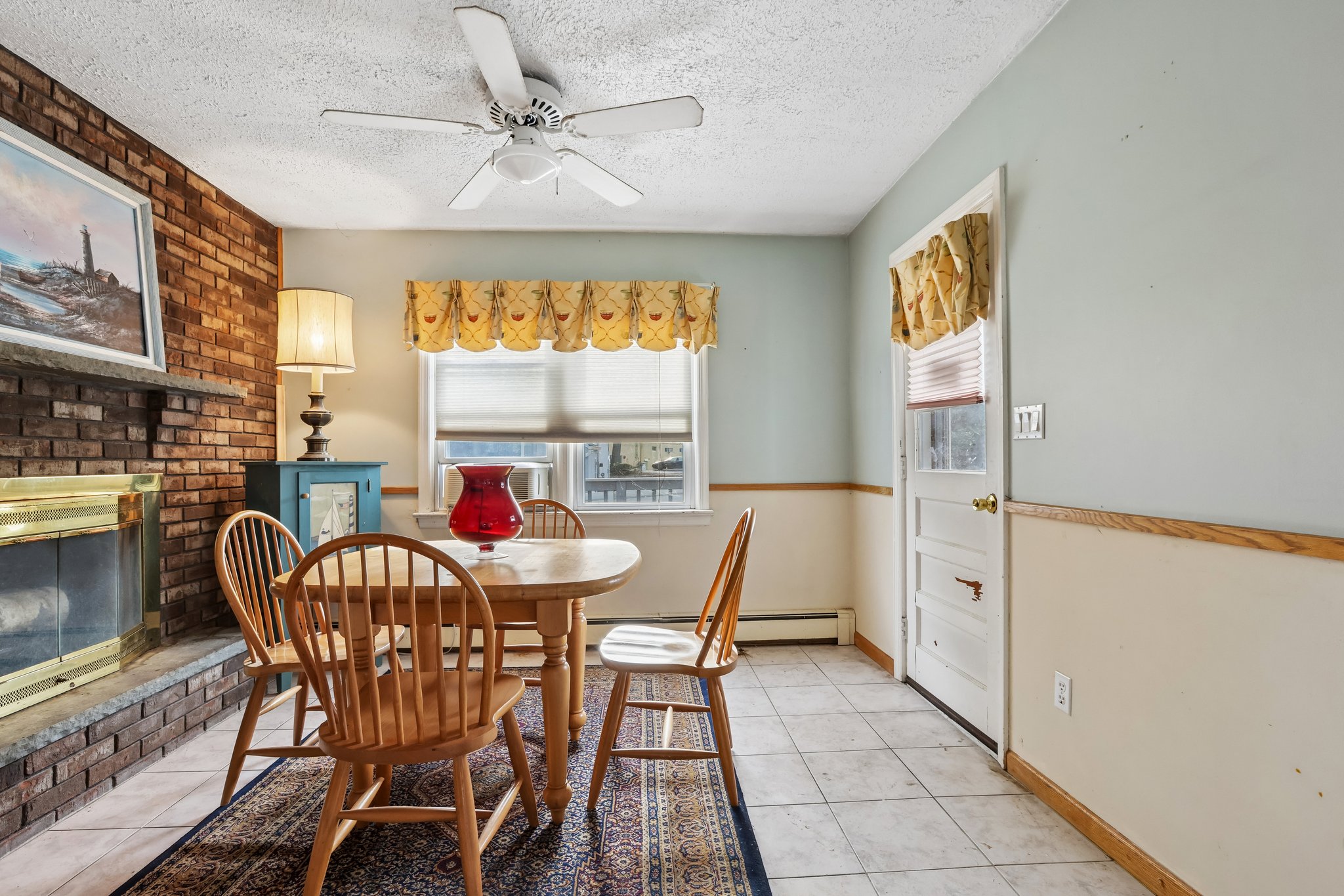 Summit Ave-S2609-014.jpg