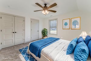 DSC07851_2_3 virtually staged.jpeg