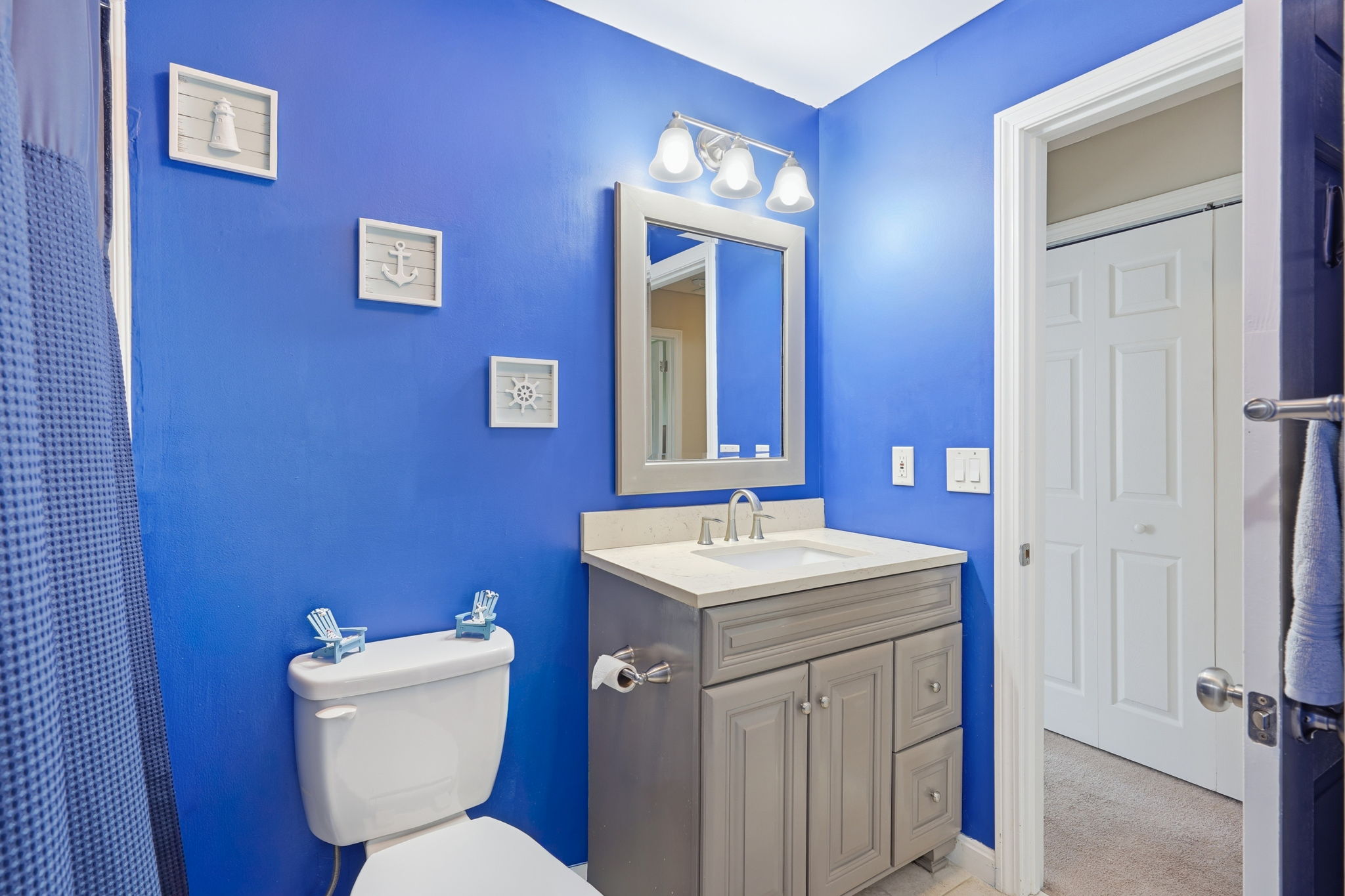  Photo 33