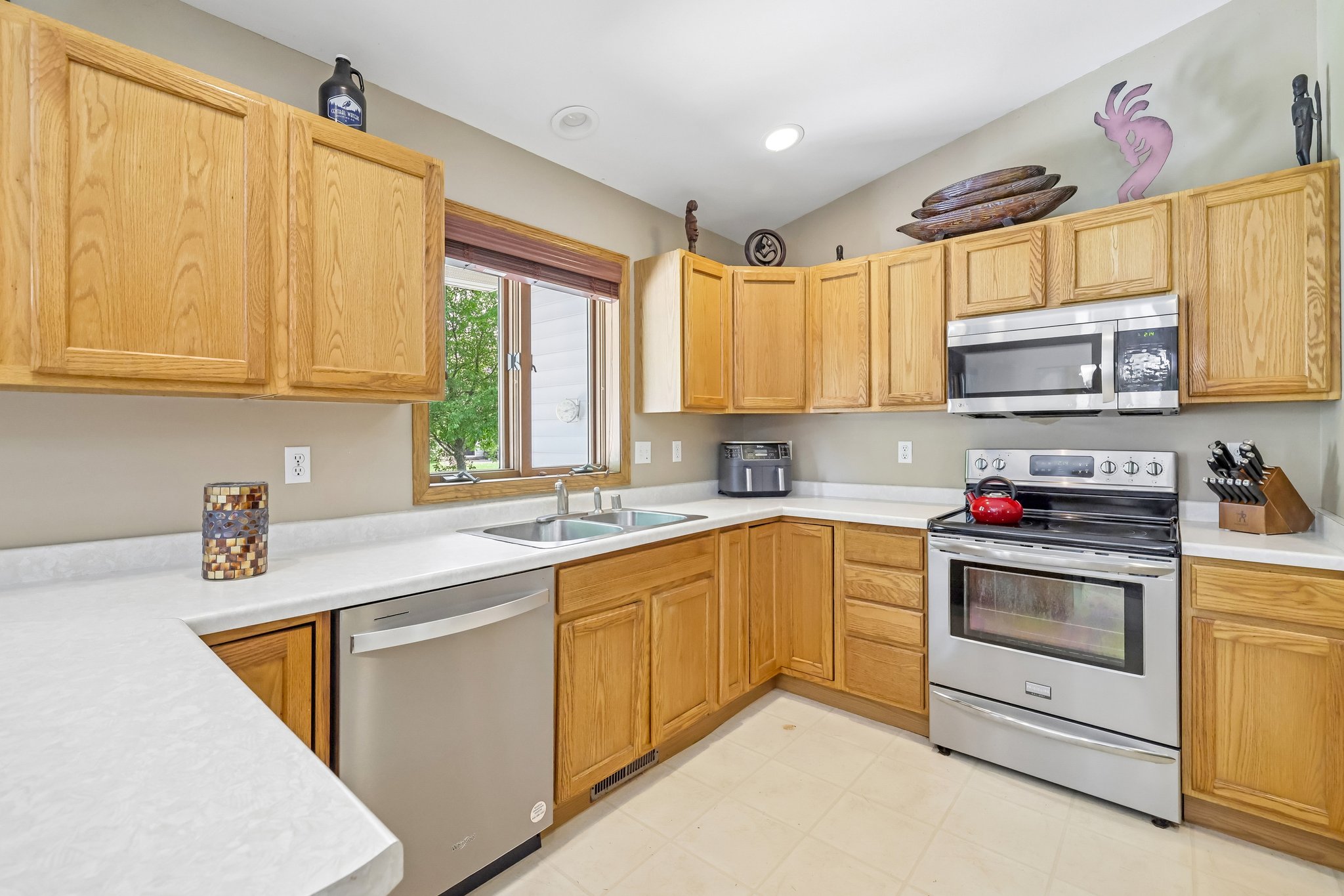 Weir Cir-S1606-015.jpg