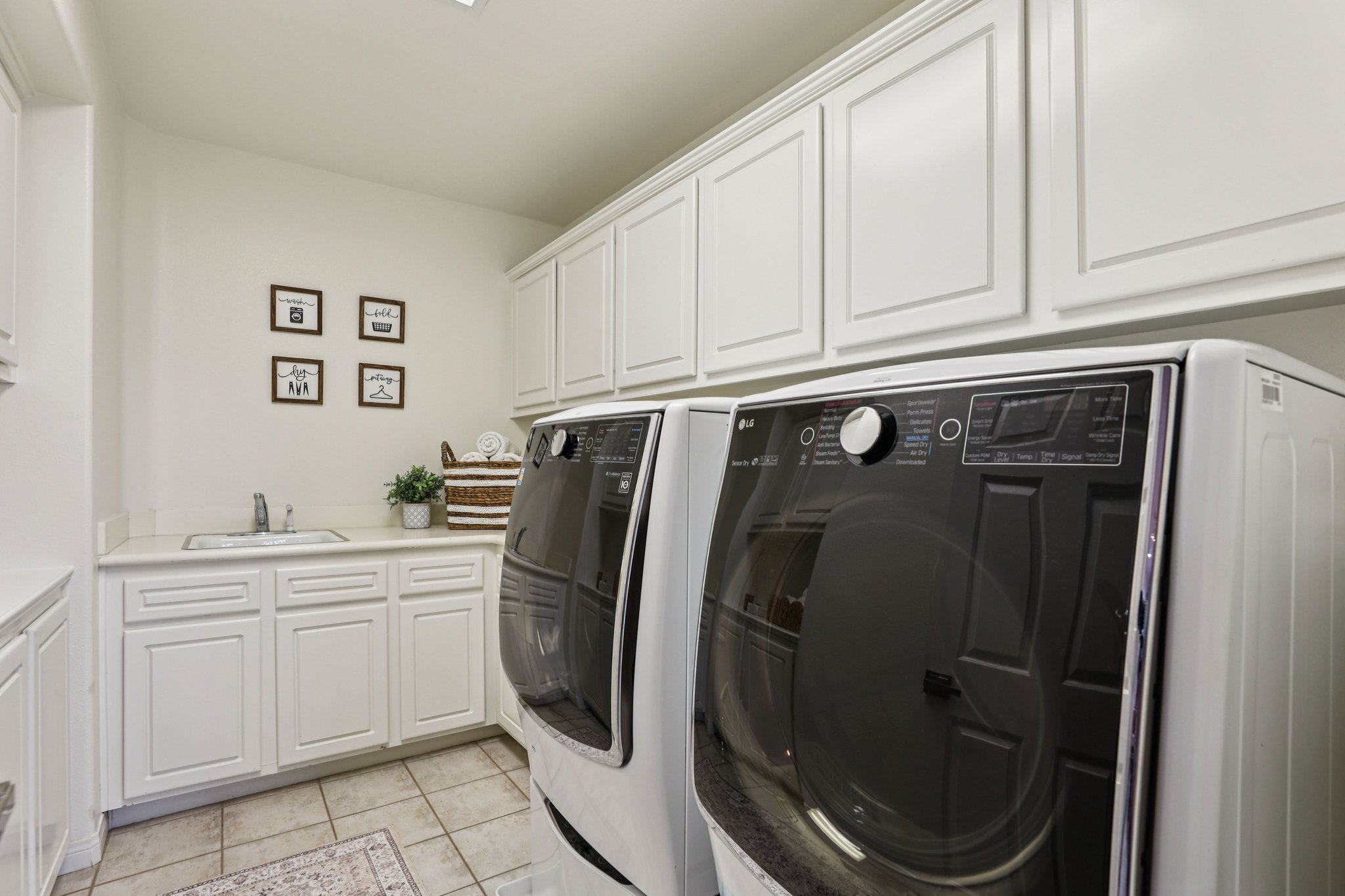 Westchester Ct-S1604-039.jpg