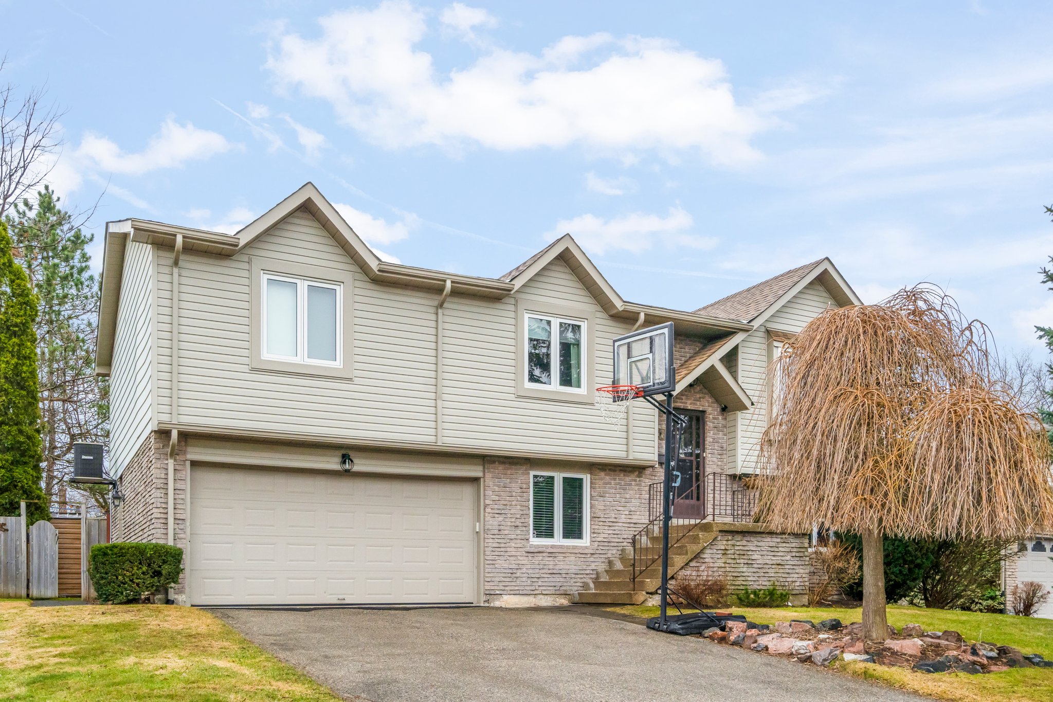 6 Westmorland Ave, Orangeville, ON L9W 3B6, CA