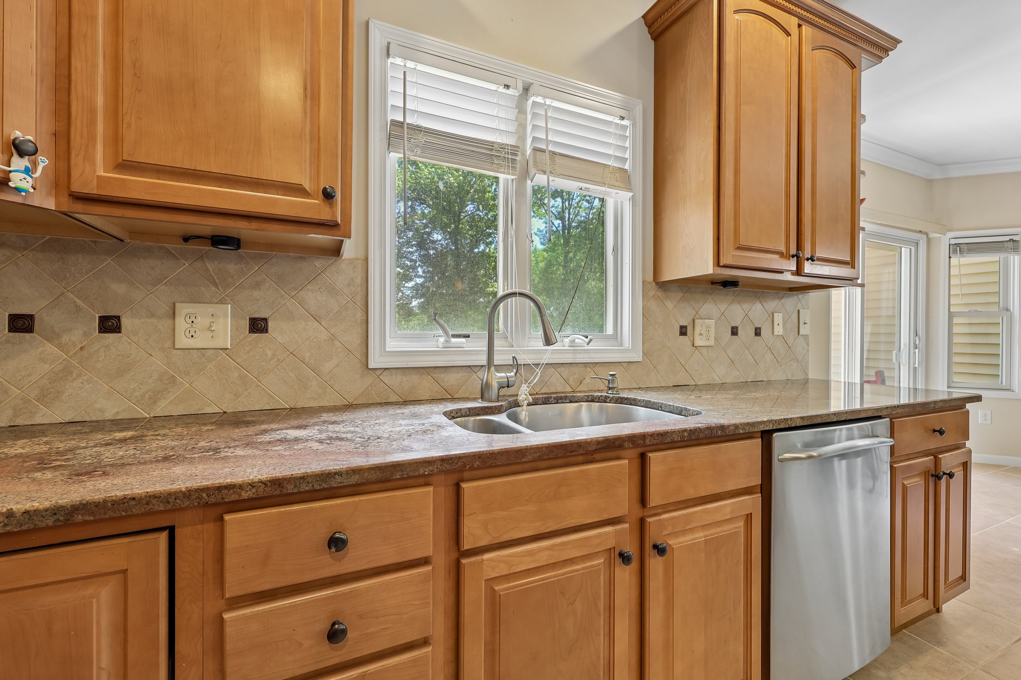 Willow Dr-S1506-027.jpg