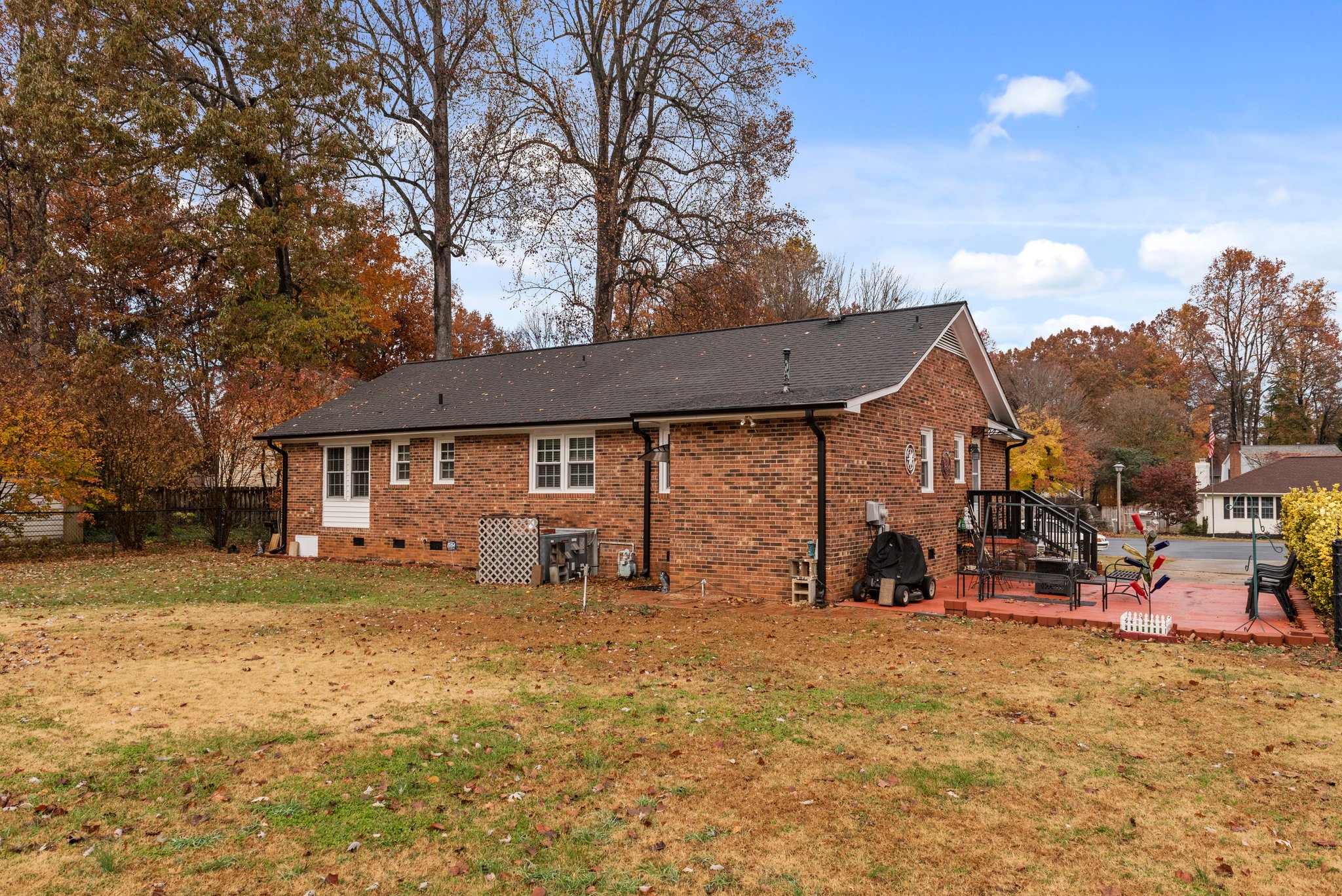 6 Windsor Pl, Mebane, NC 27302, USA Photo 2