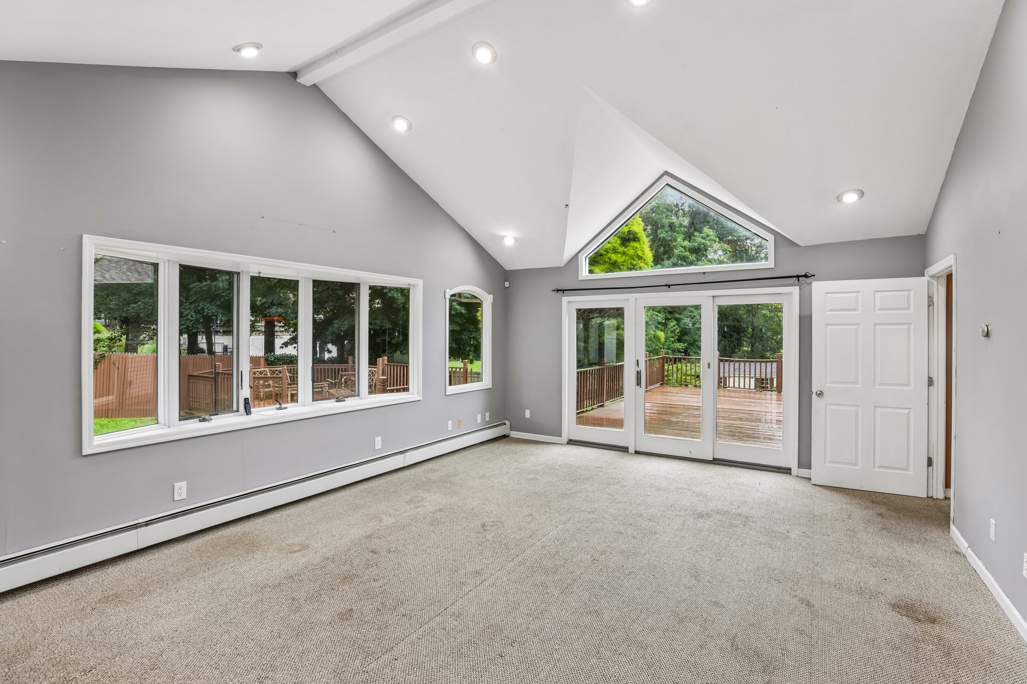 Winfield Dr-S2207-011.jpg