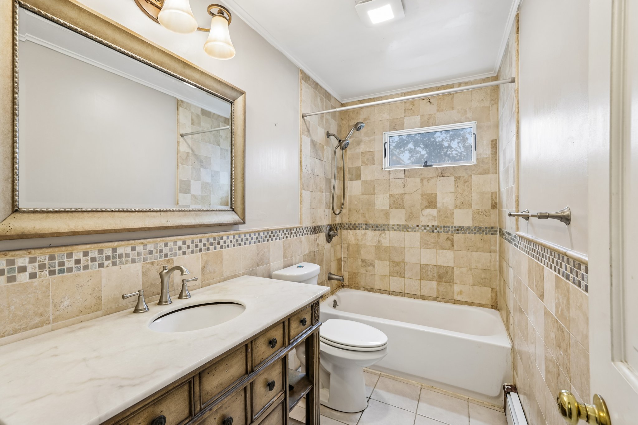 Winfield Dr-S2207-022.jpg