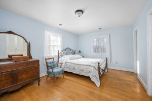  Photo 40