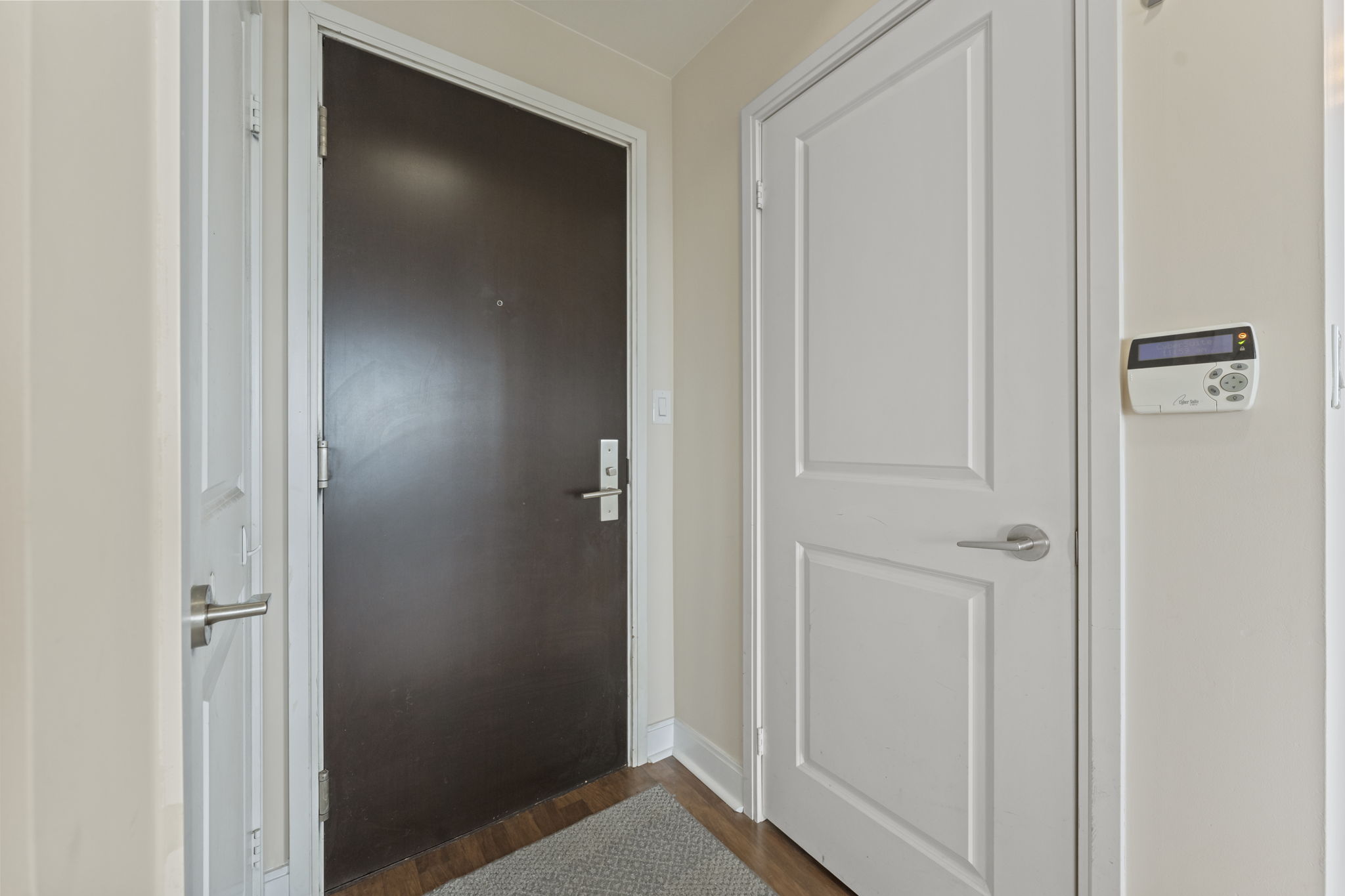 60 Absolute Ave 4308 Mississauga, ON L4Z 0A9