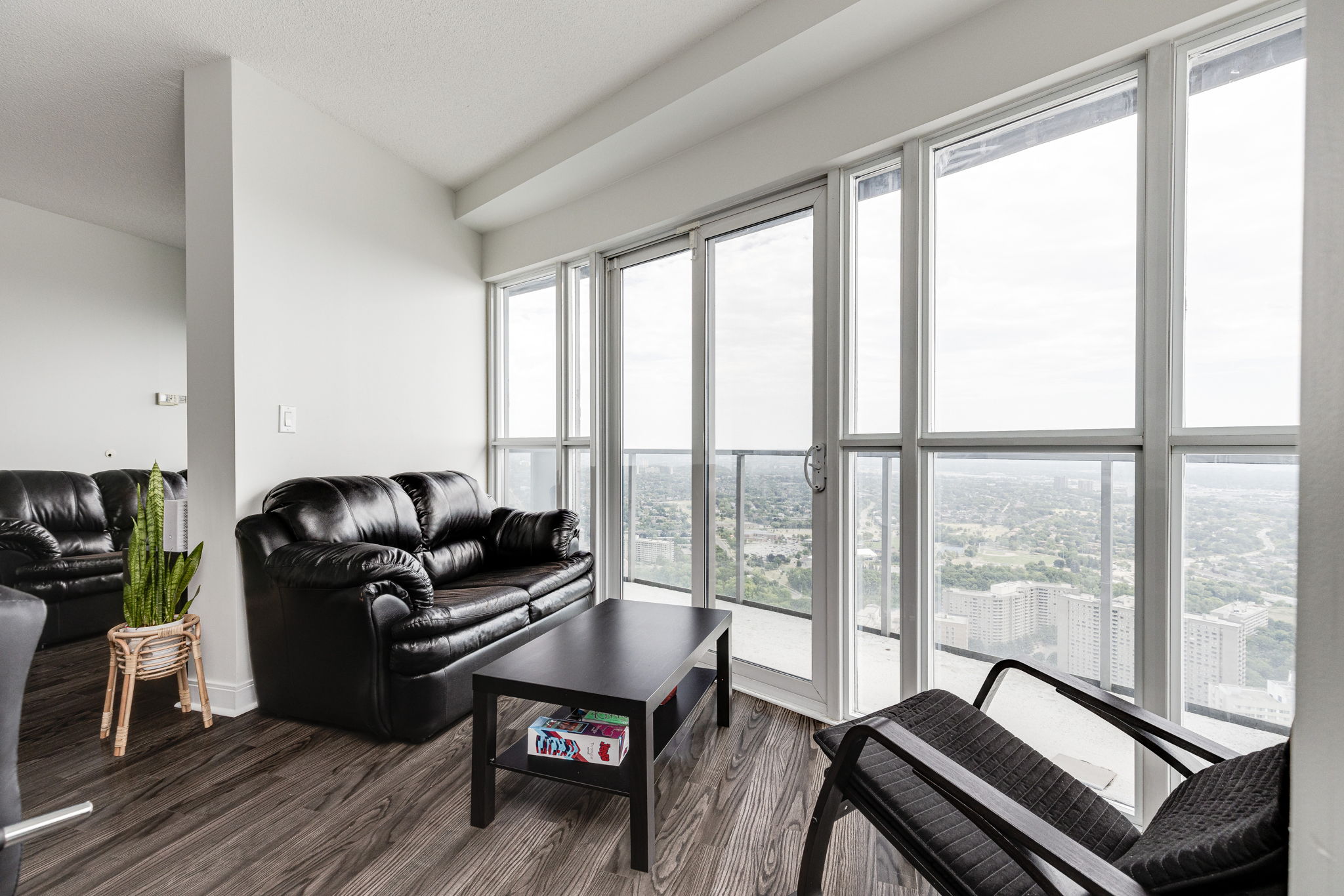 Mississauga property showcase — delivered property photograph 13