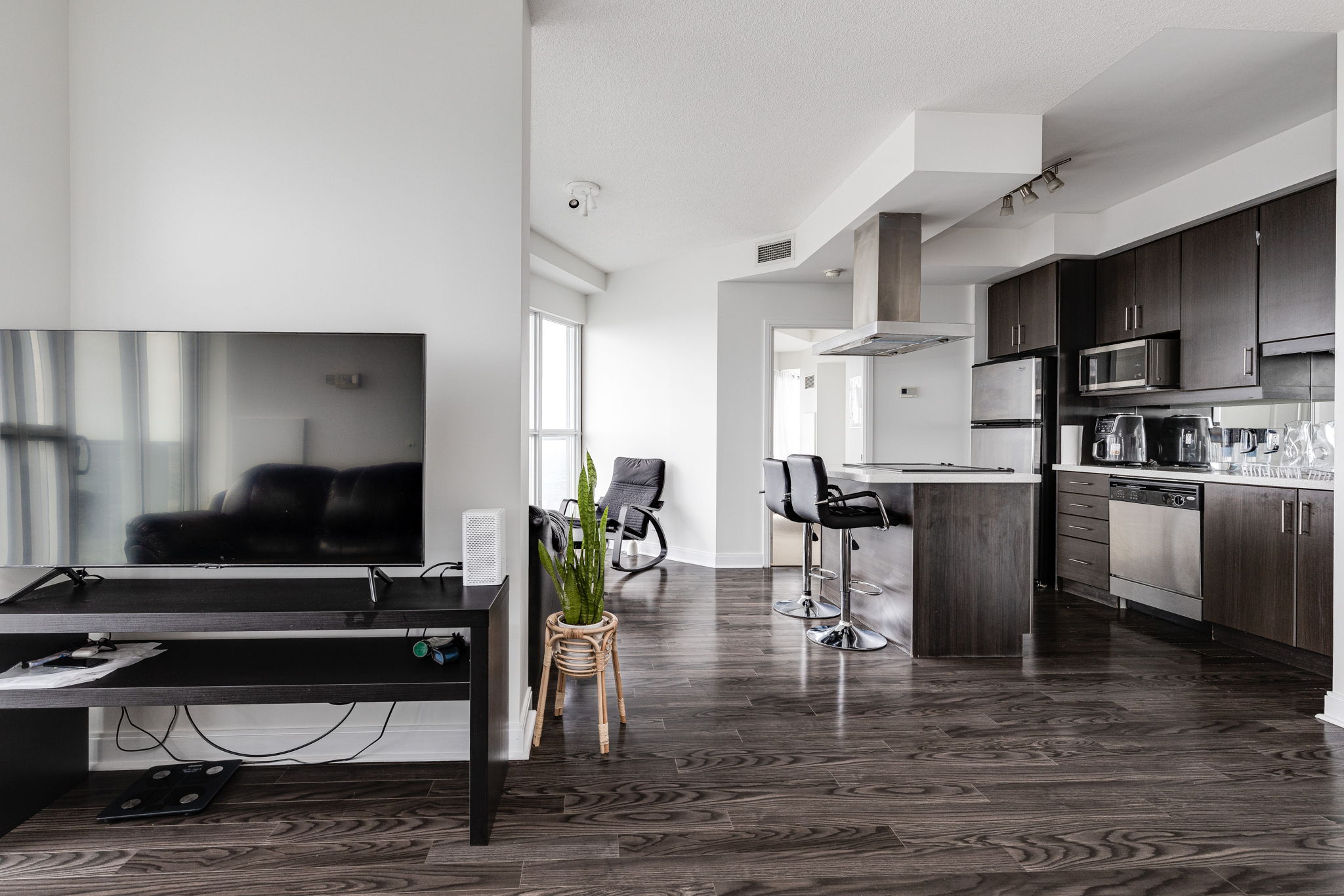 Mississauga property showcase — delivered property photograph 6