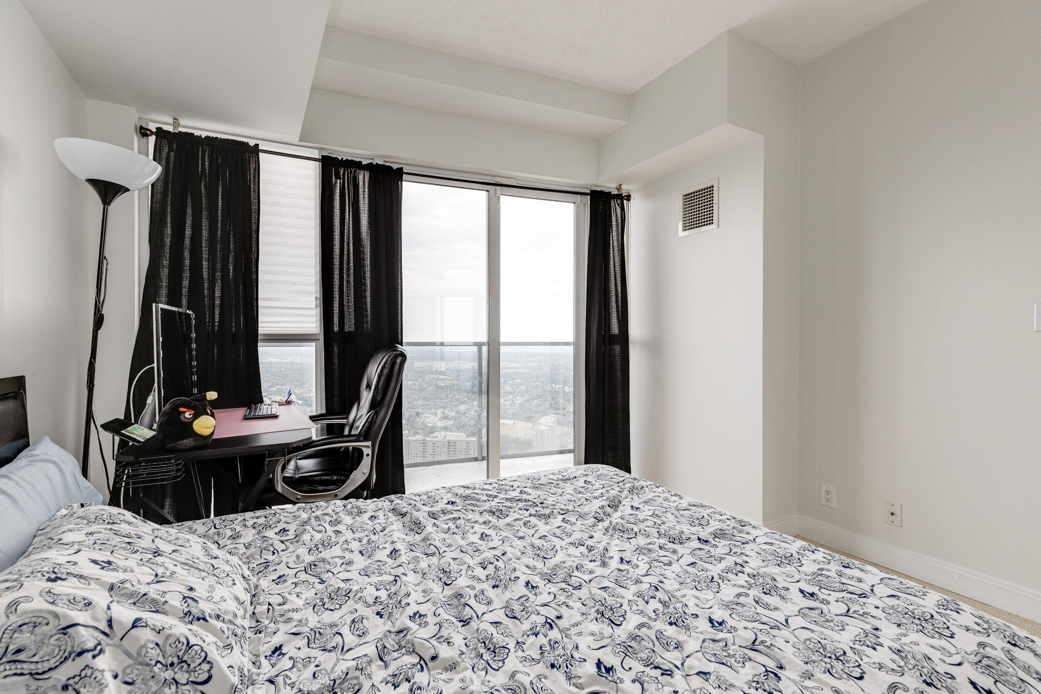 Mississauga property showcase — delivered property photograph 20