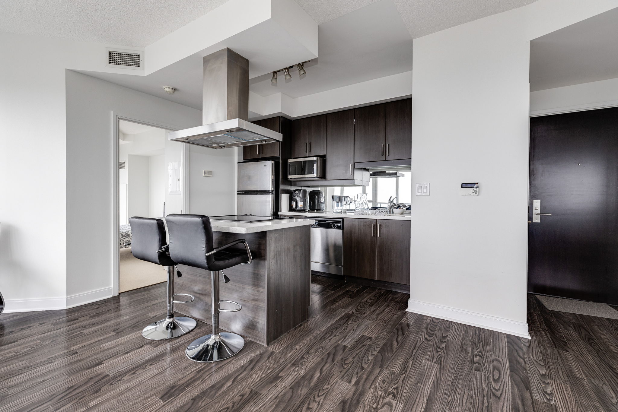 Mississauga property showcase — delivered property photograph 7