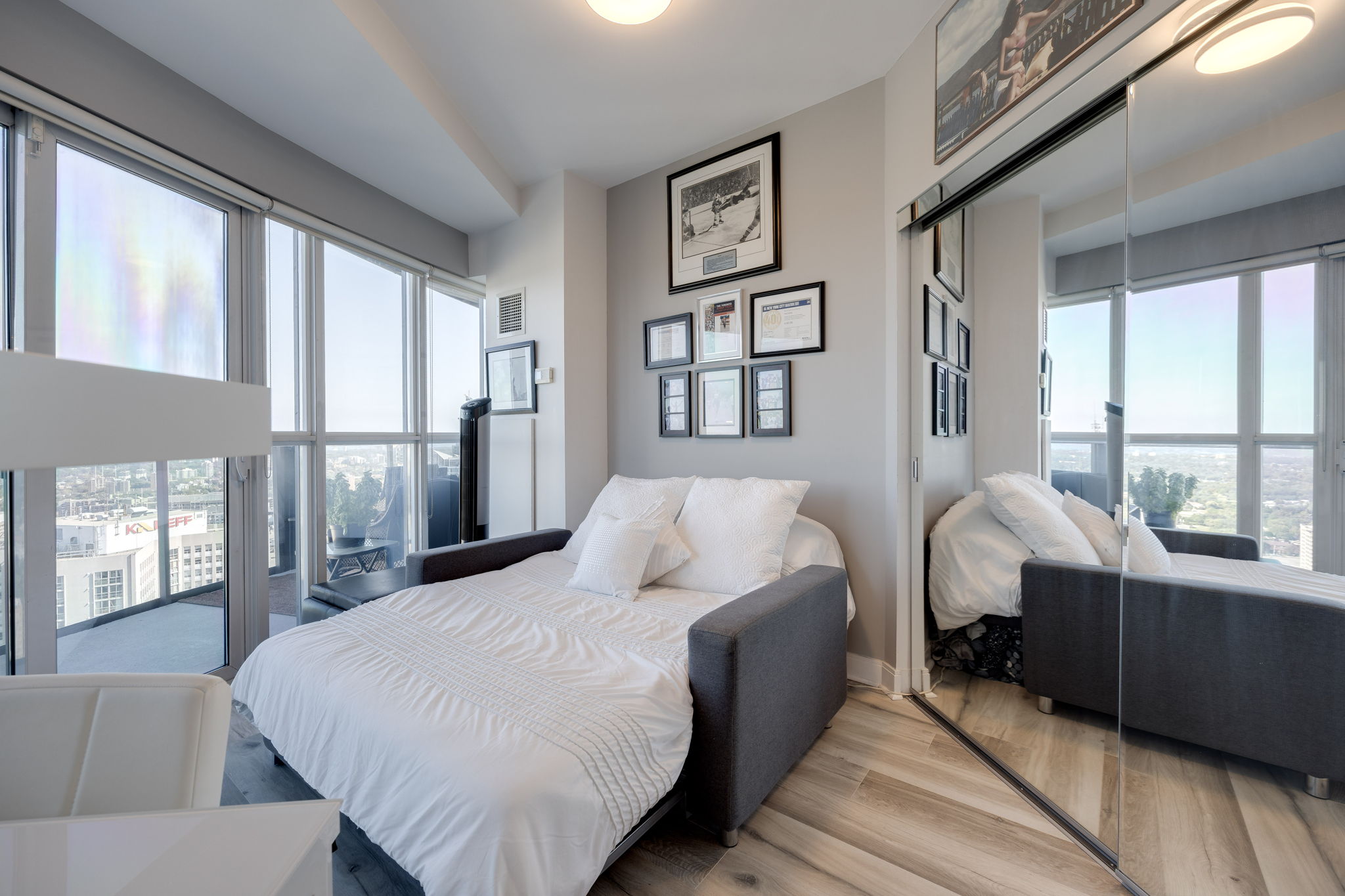 Mississauga property showcase — delivered property photograph 23