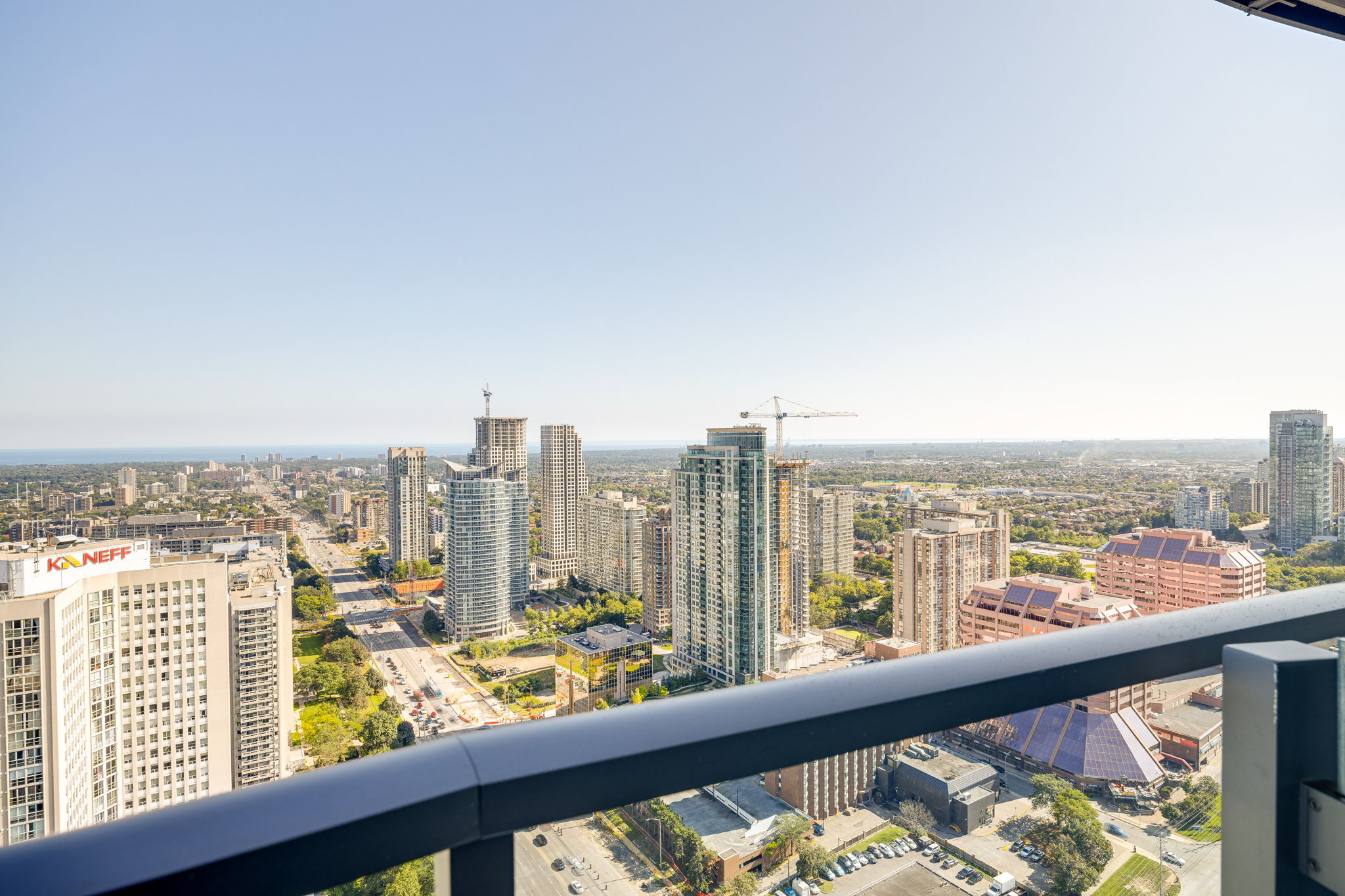 Mississauga property showcase — delivered property photograph 37
