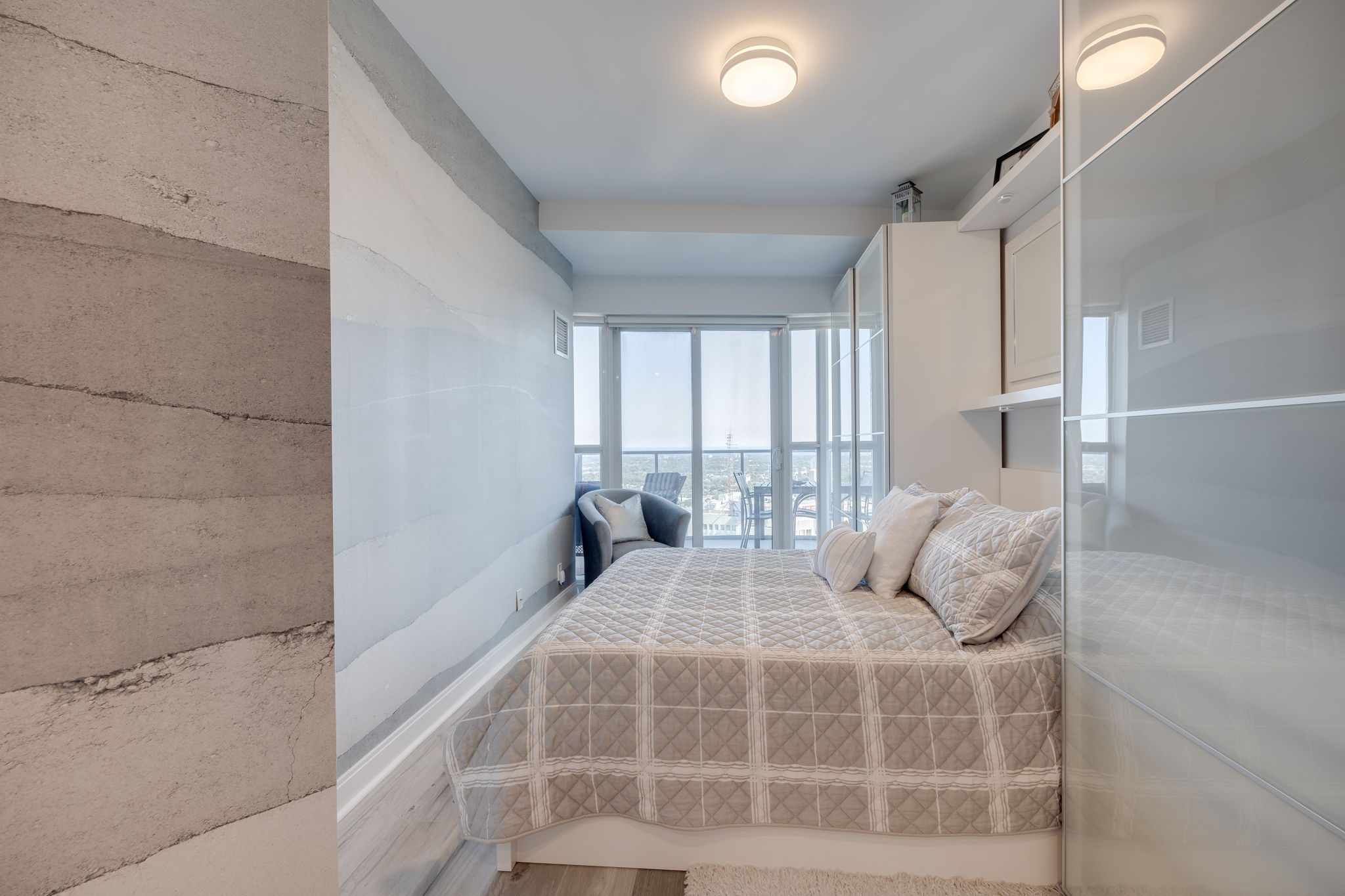 Mississauga property showcase — delivered property photograph 25