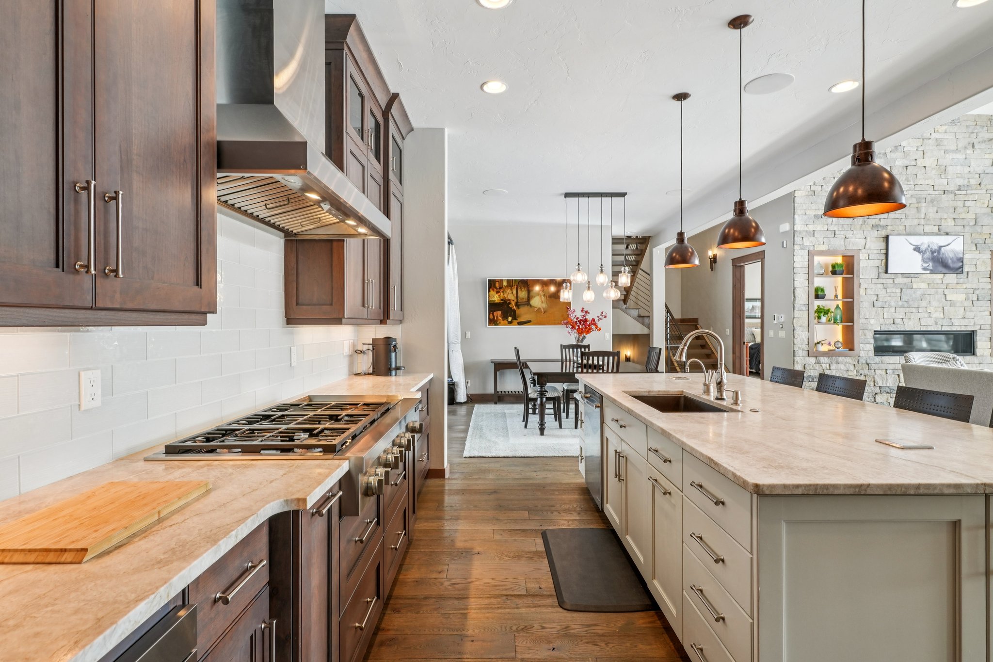 Barton Ridge Dr-S3101-033.jpg