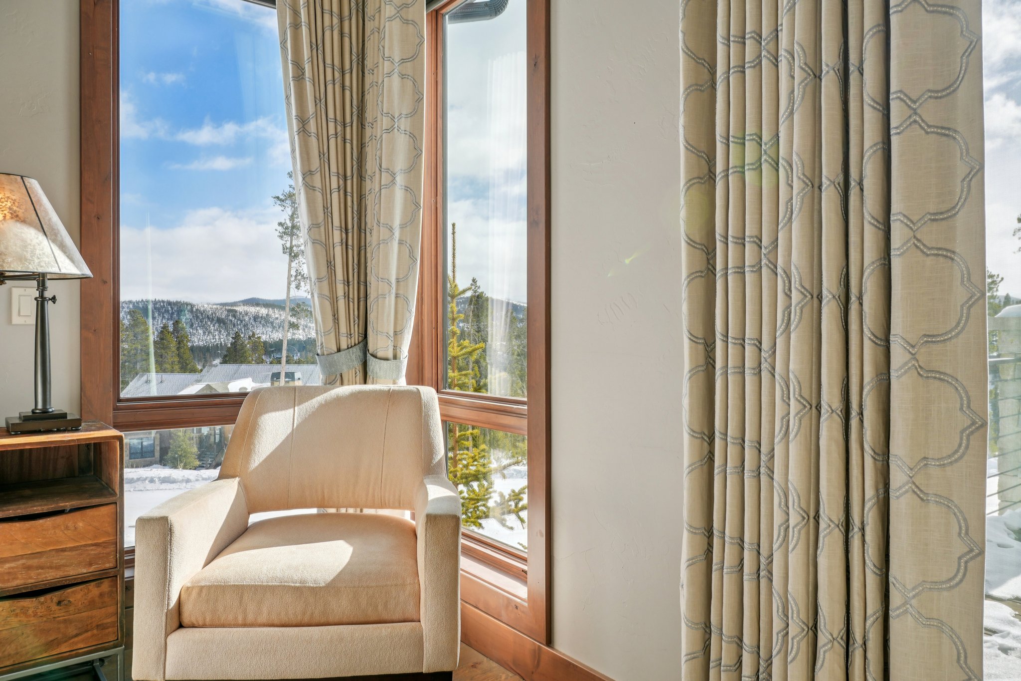 Barton Ridge Dr-S3101-046.jpg