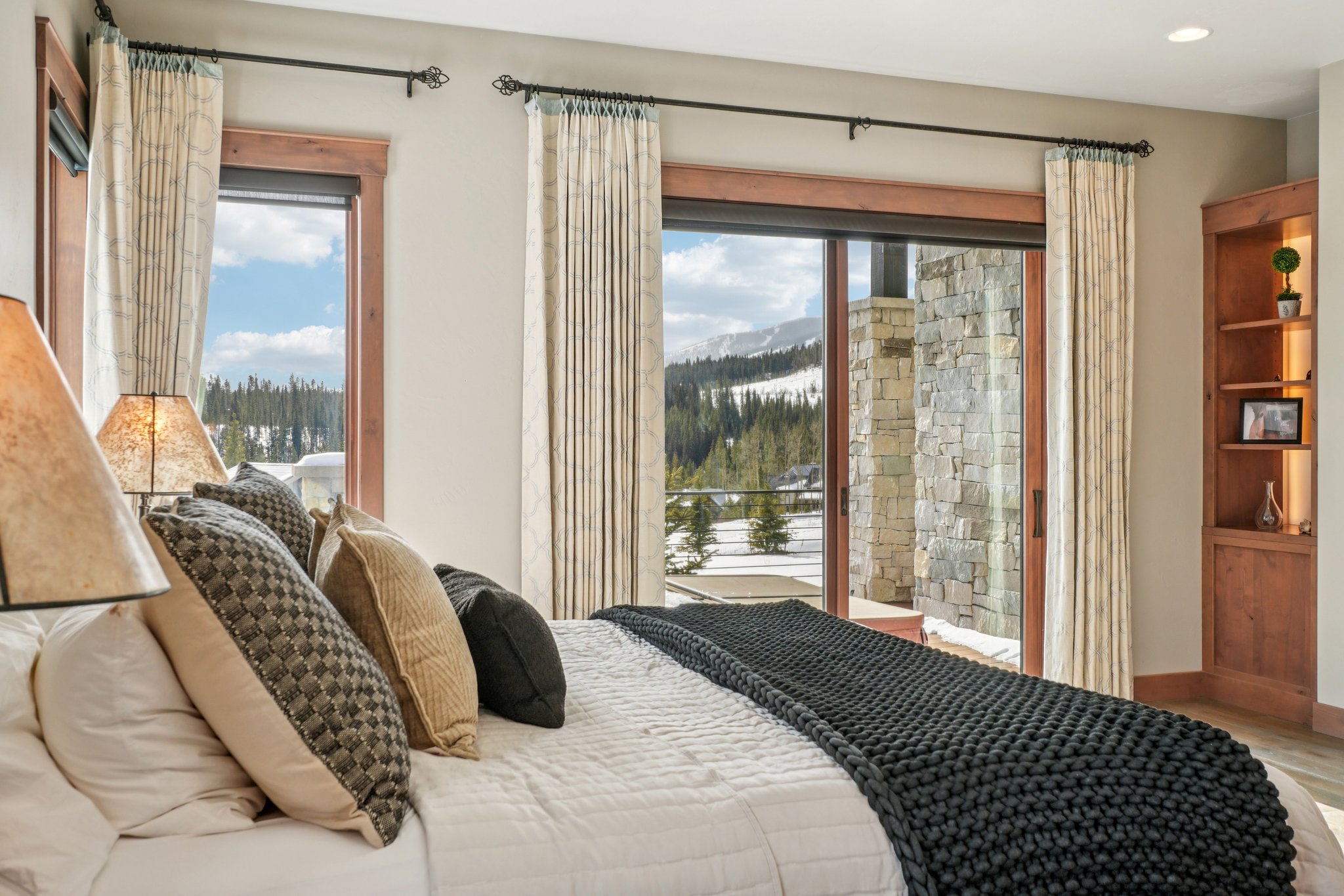 Barton Ridge Dr-S3101-048.jpg