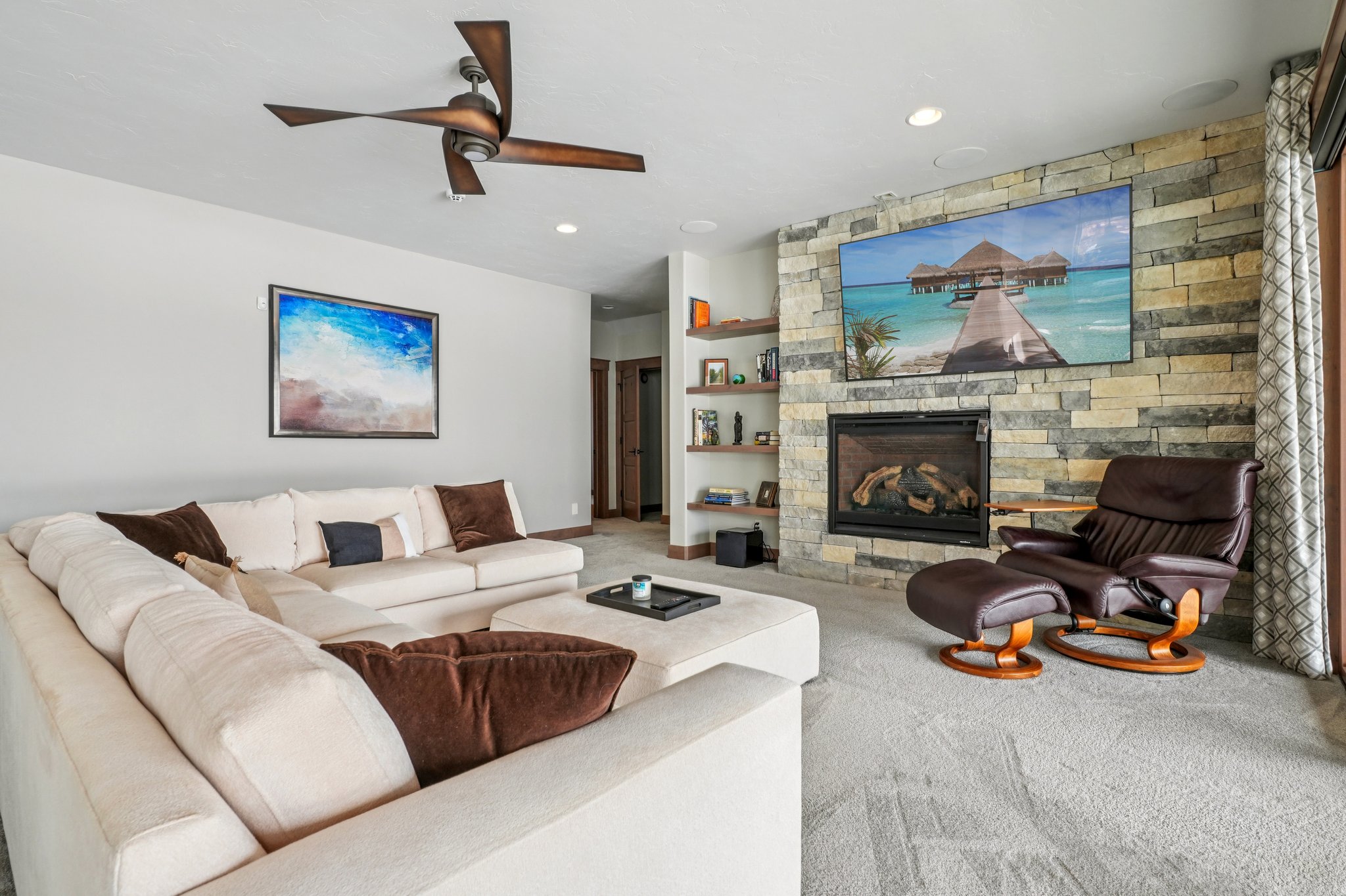 Barton Ridge Dr-S3101-063.jpg