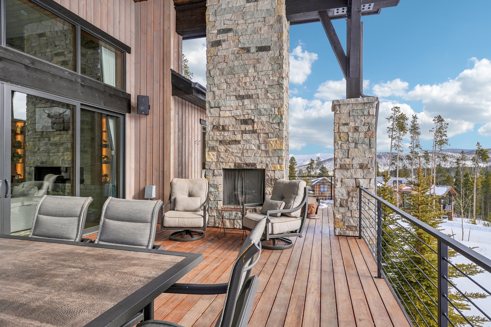 Barton Ridge Dr-S3101-096.jpg