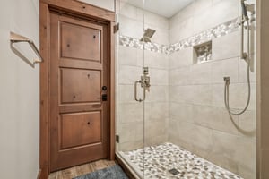 Barton Ridge Dr-S3101-071.jpg