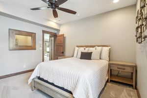 Barton Ridge Dr-S3101-077.jpg