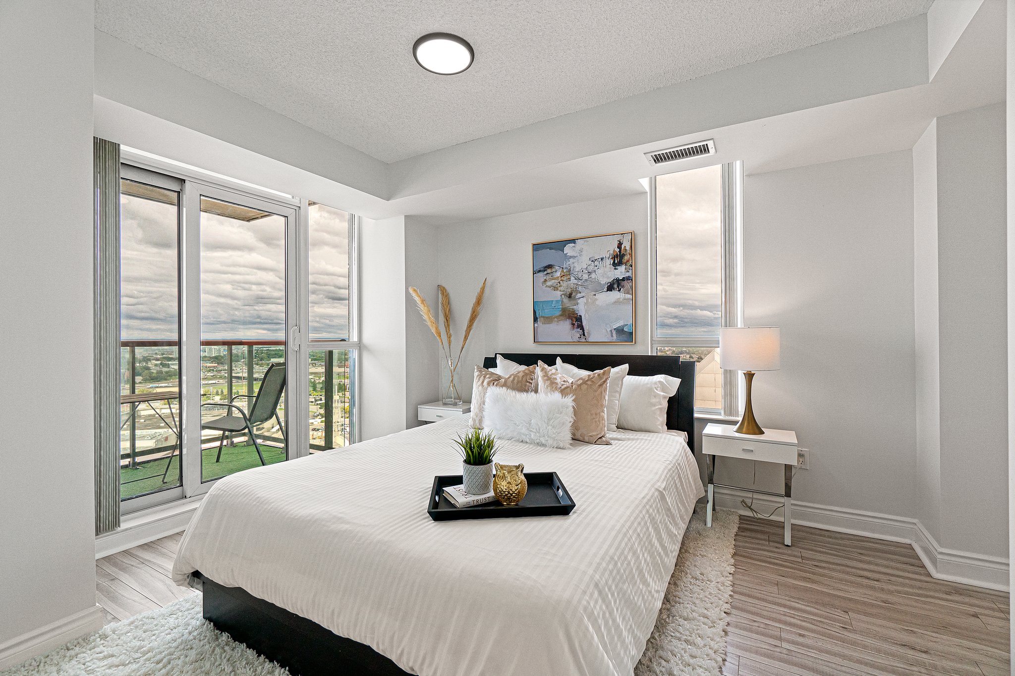 Toronto property showcase — delivered property photograph 15