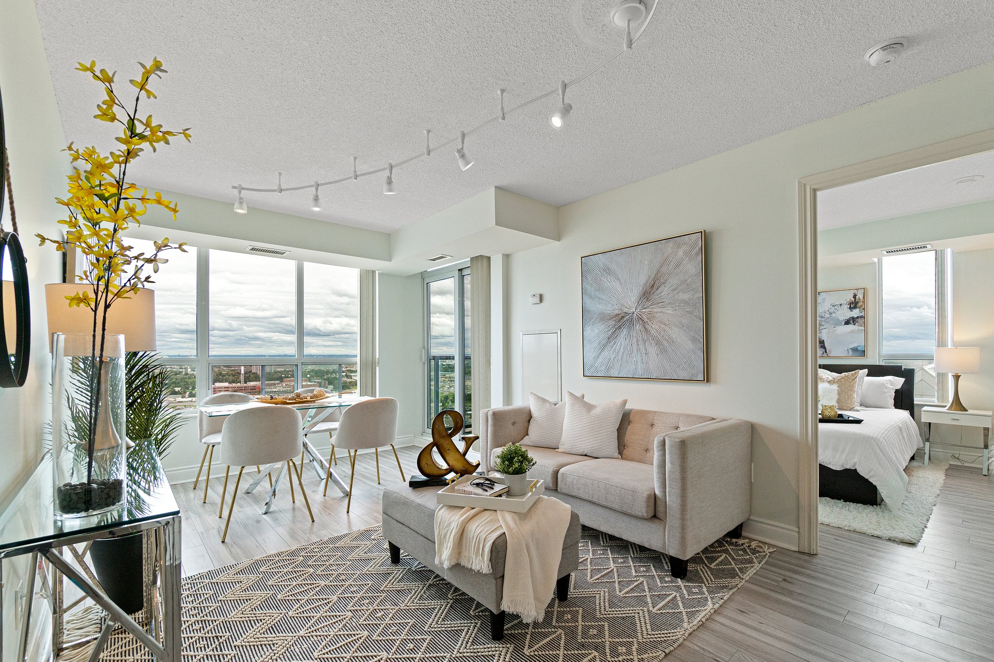 Toronto property showcase — delivered property photograph 3