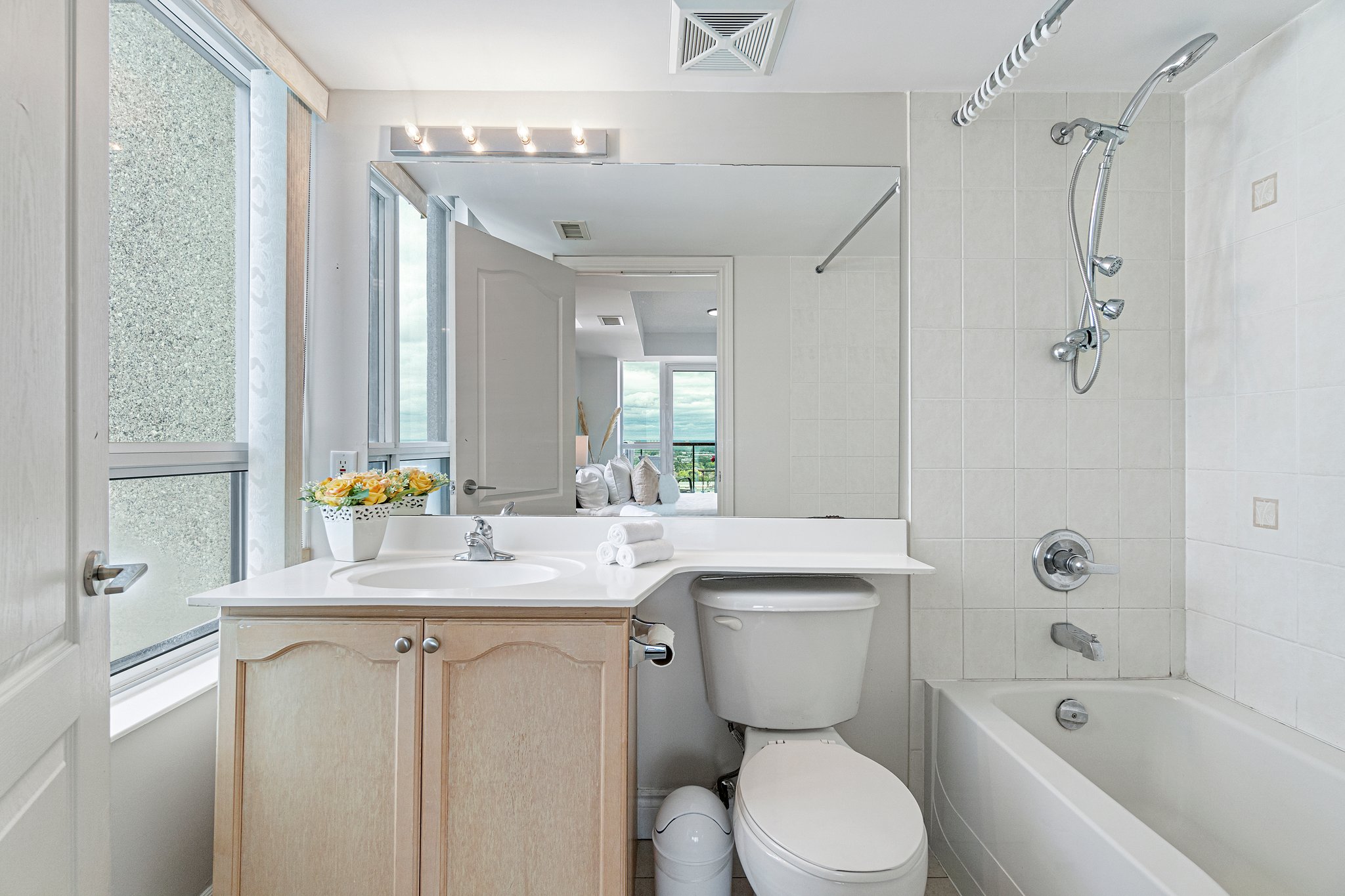 Toronto property showcase — delivered property photograph 17