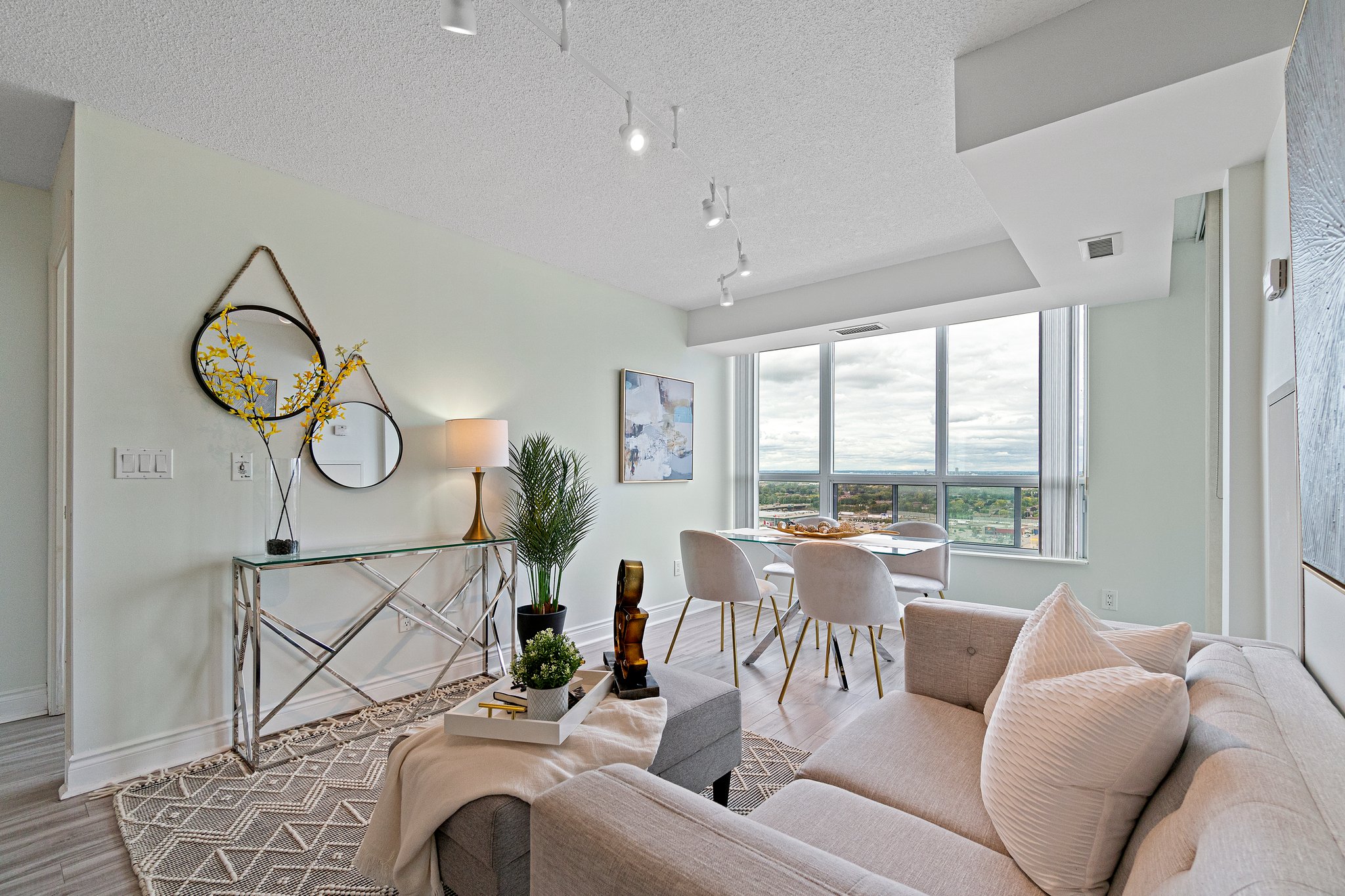 Toronto property showcase — delivered property photograph 5