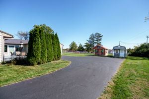  Photo 33