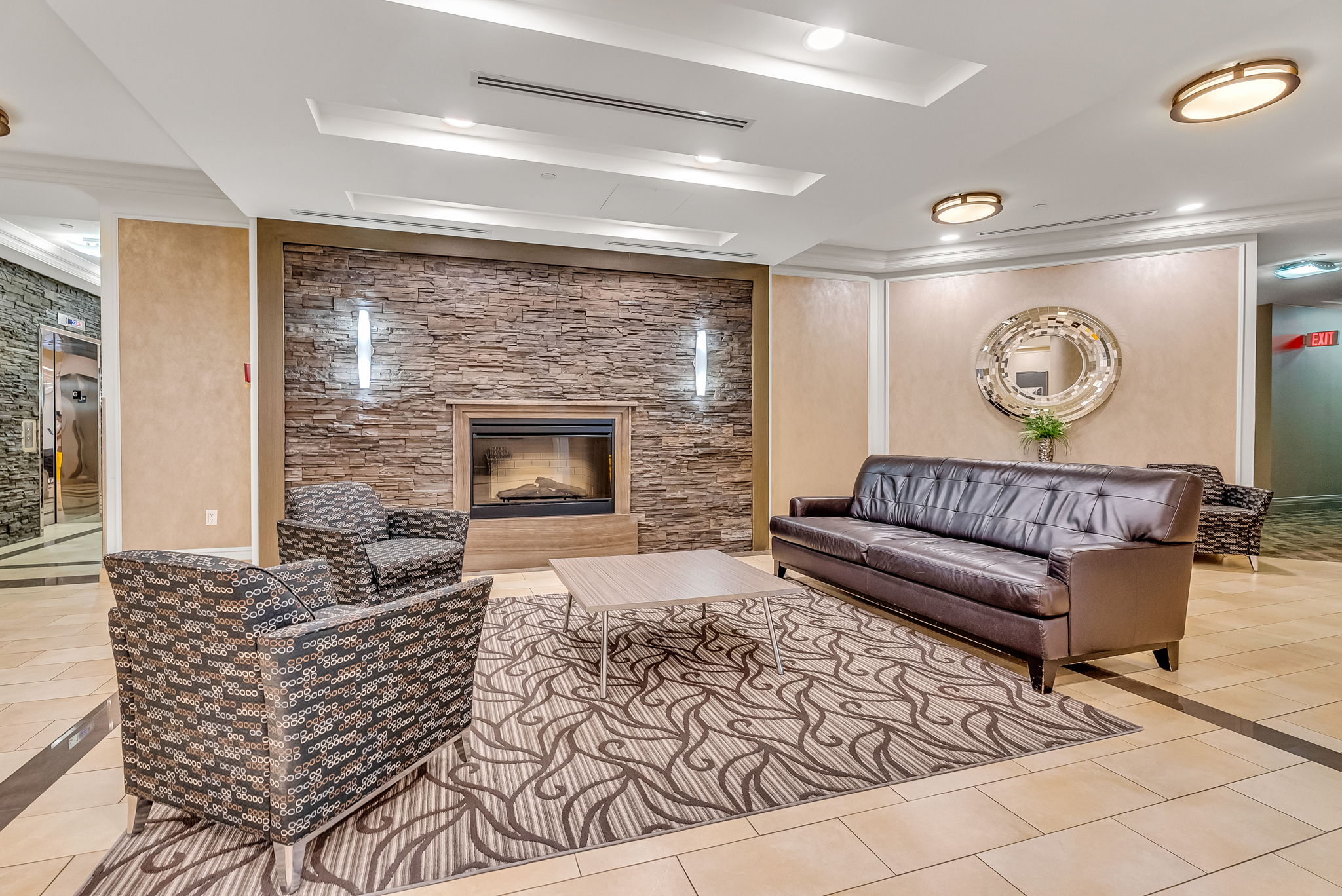 5-lobby2