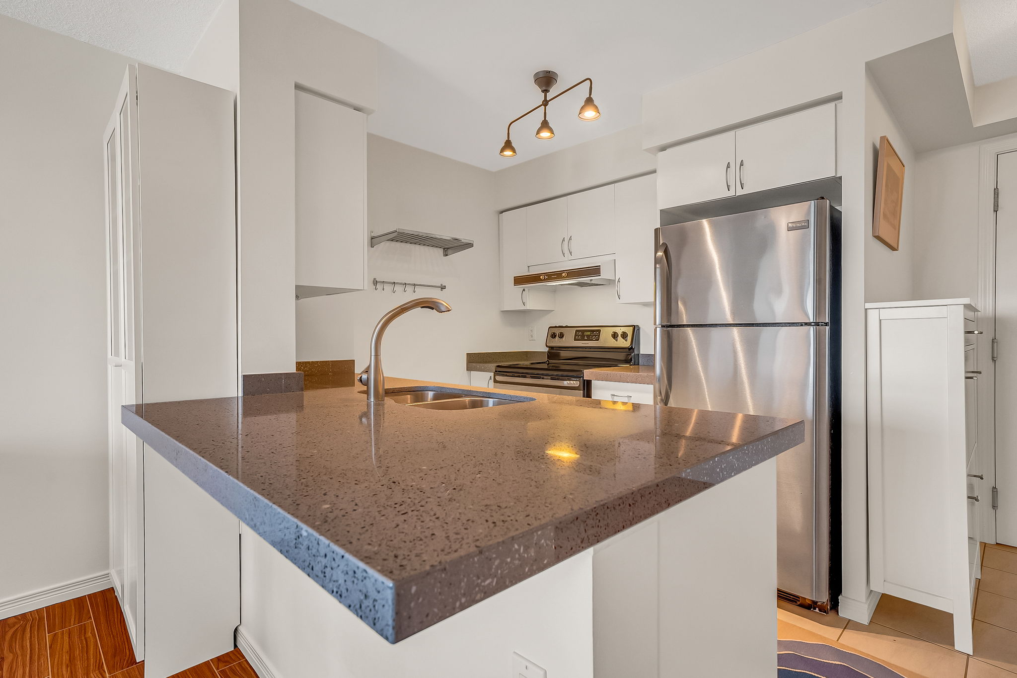 22-kitchen1