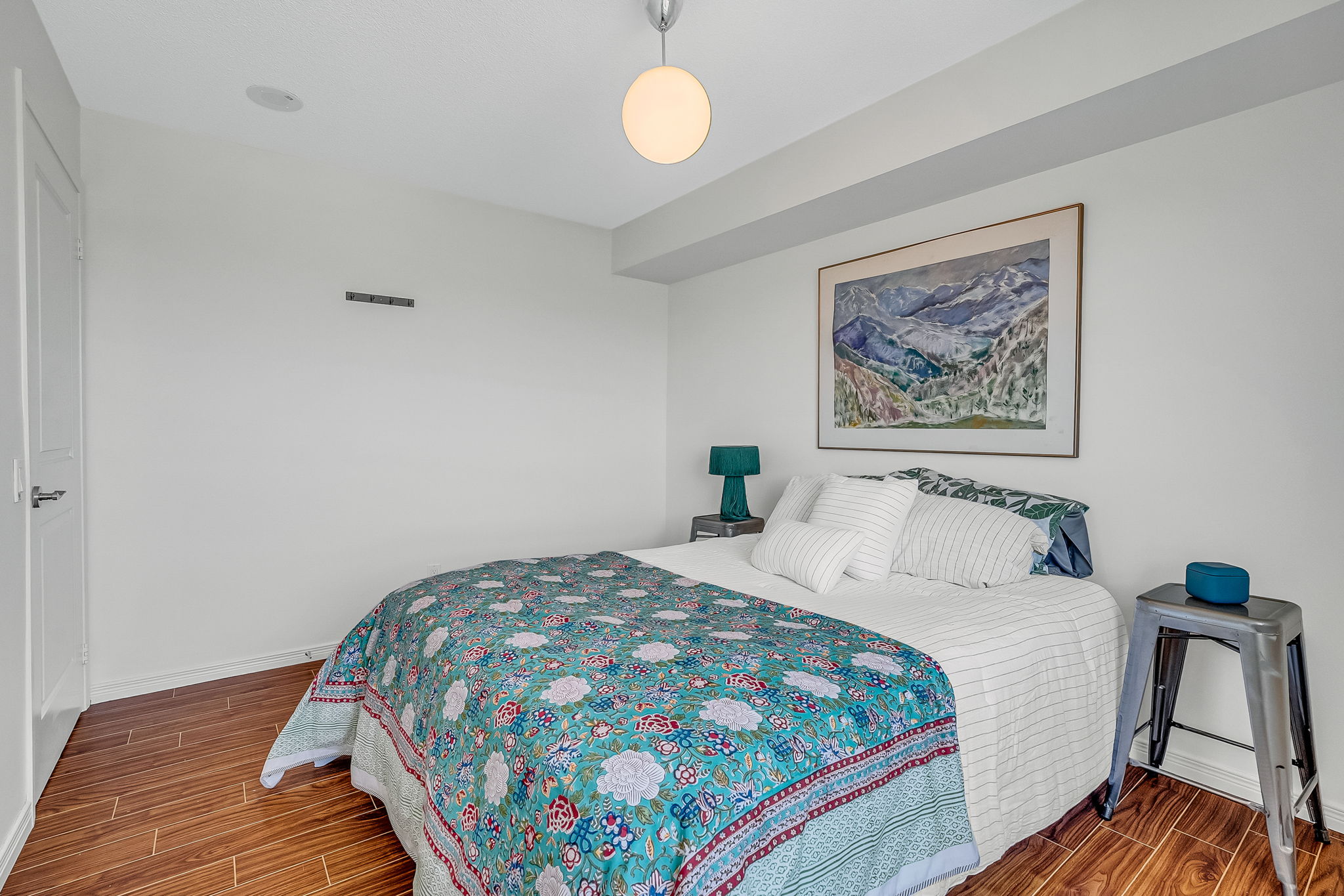 32-second bedroom3