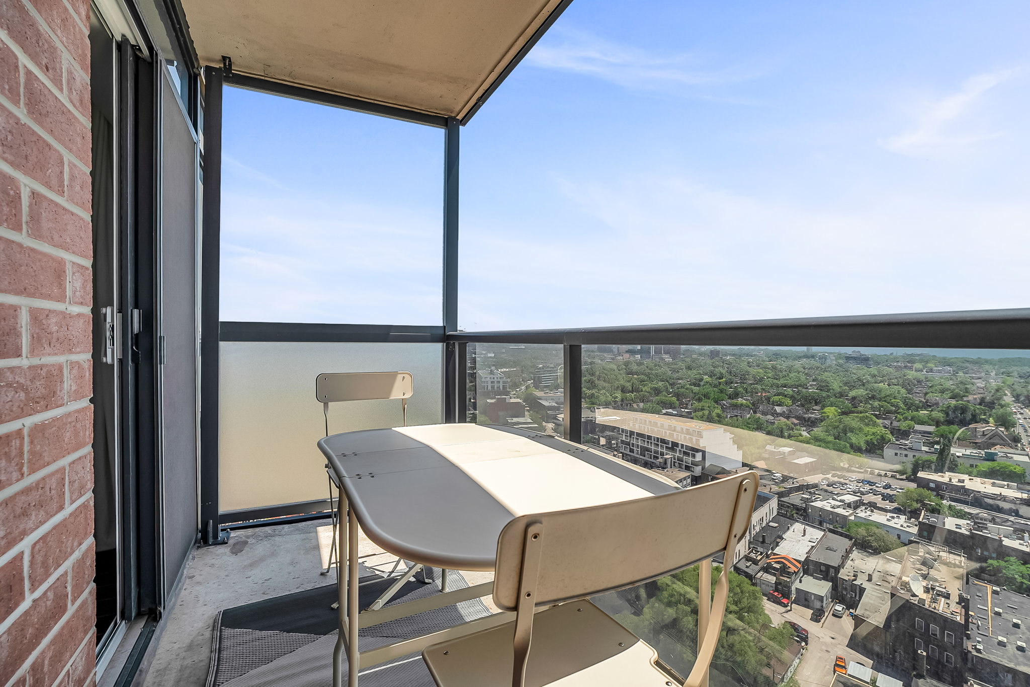 34-balcony1