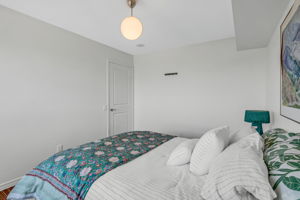 33-second bedroom4