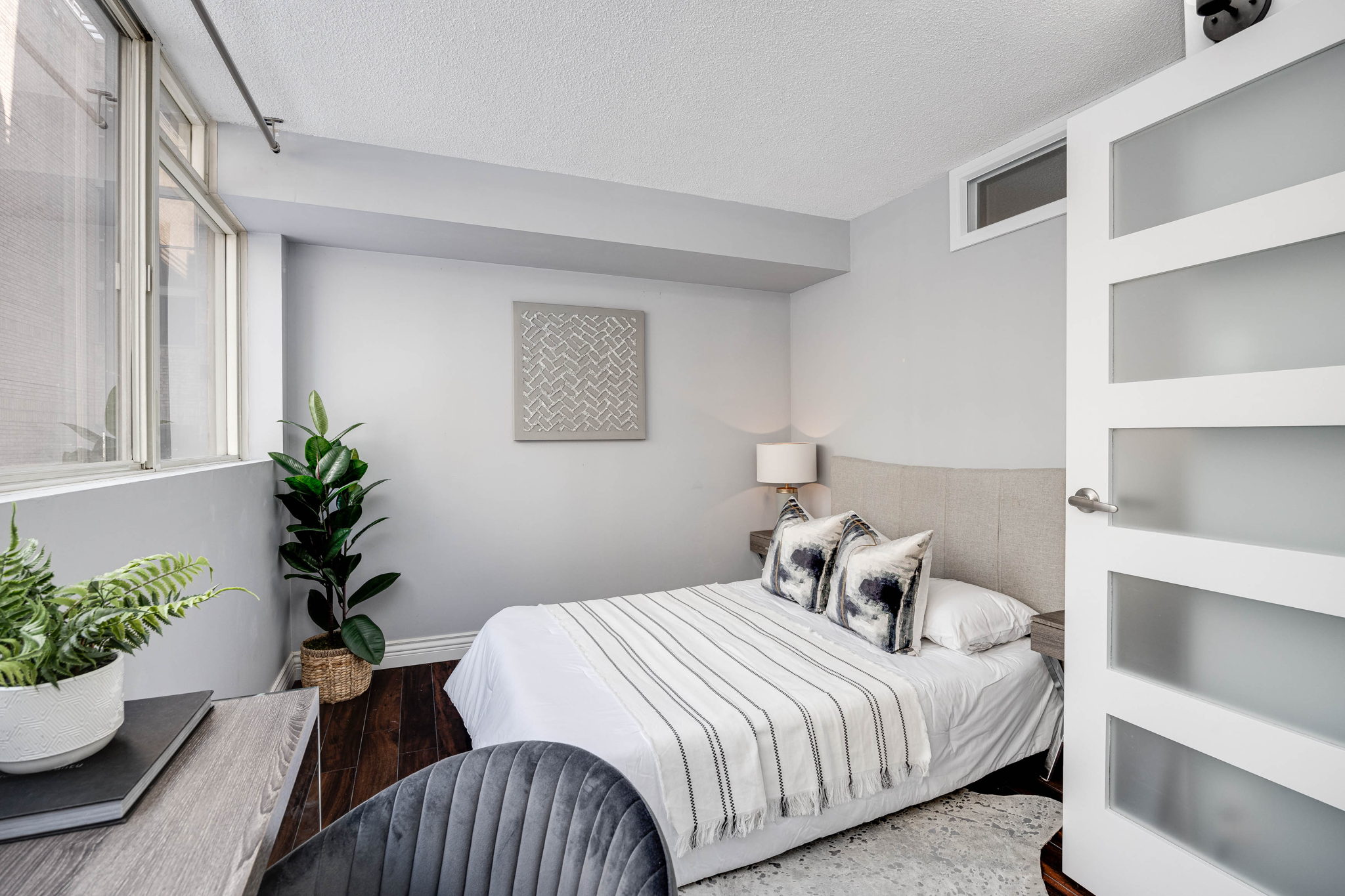 Toronto property showcase — delivered property photograph 19