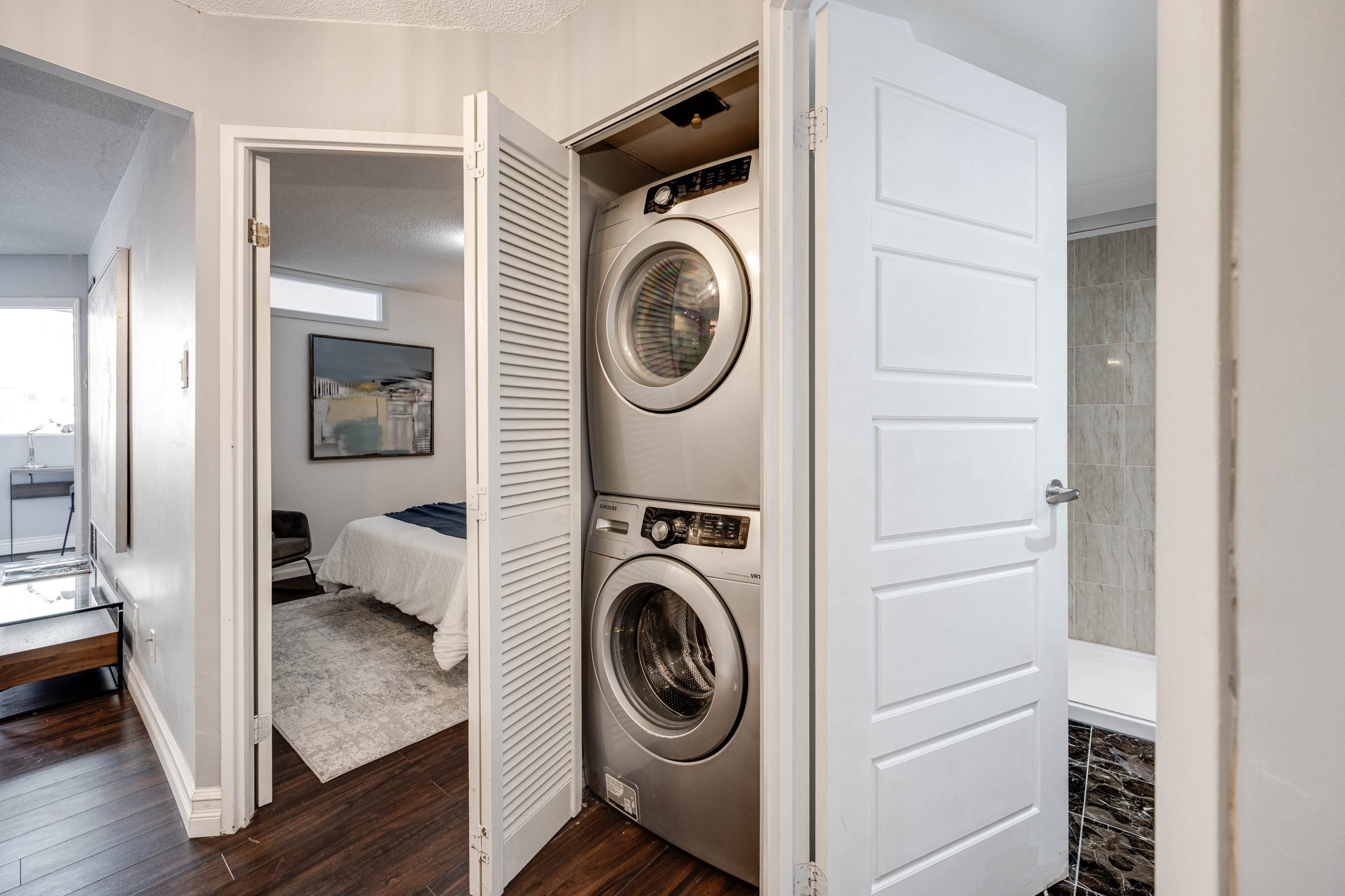 Toronto property showcase — delivered property photograph 24