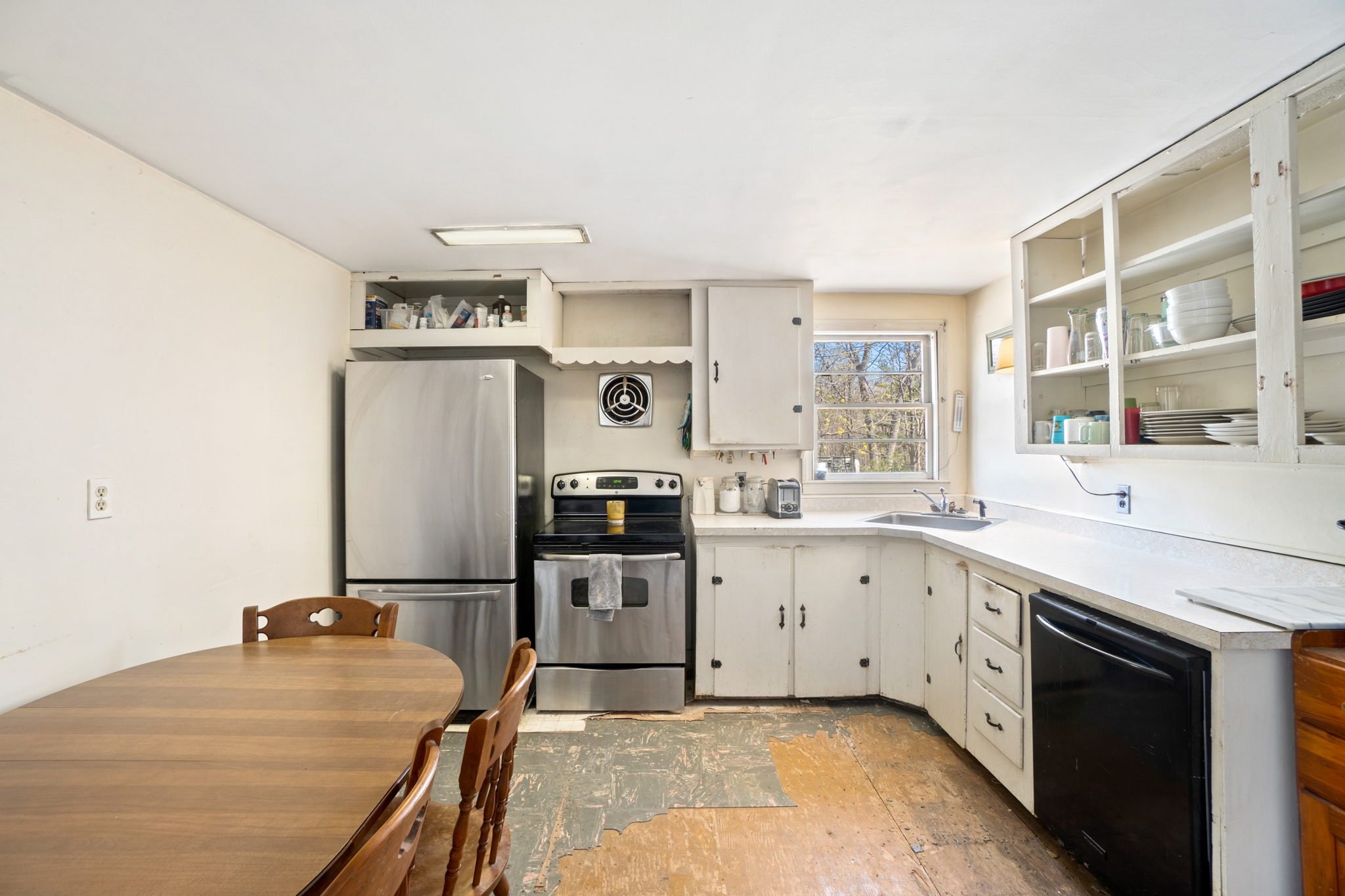 60 Ivy Rd, Weymouth, MA 02190, USA Photo 4