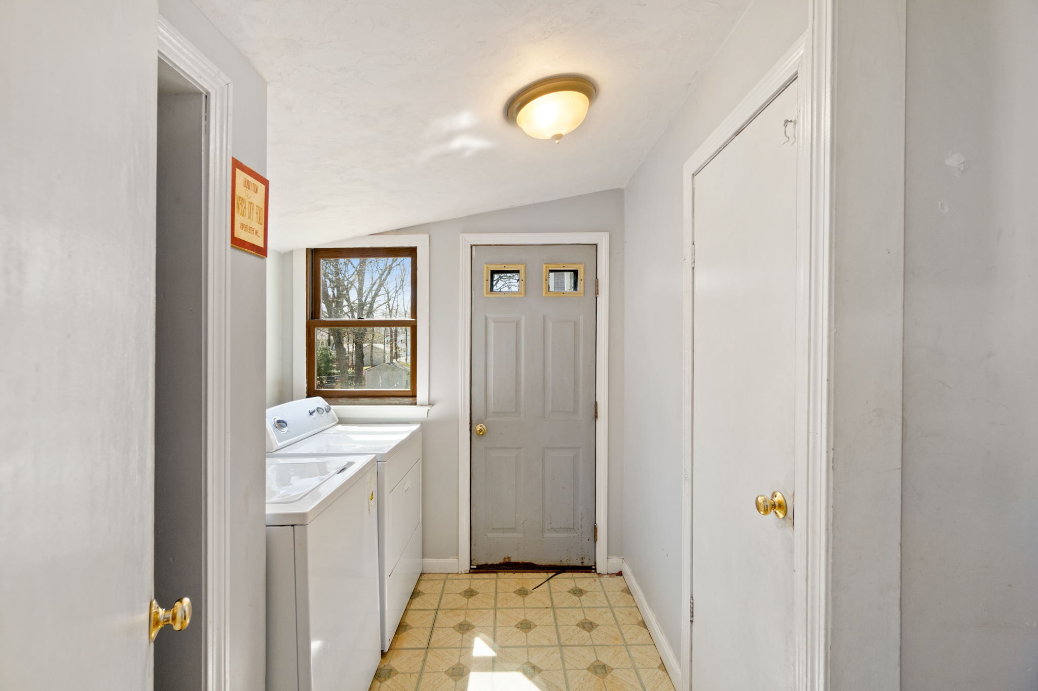 60 Ivy Rd, Weymouth, MA 02190, USA Photo 14