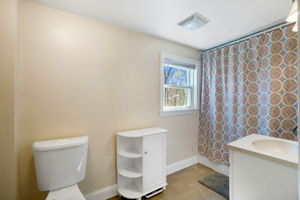 60 Ivy Rd, Weymouth, MA 02190, USA Photo 7