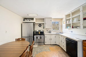 60 Ivy Rd, Weymouth, MA 02190, USA Photo 3