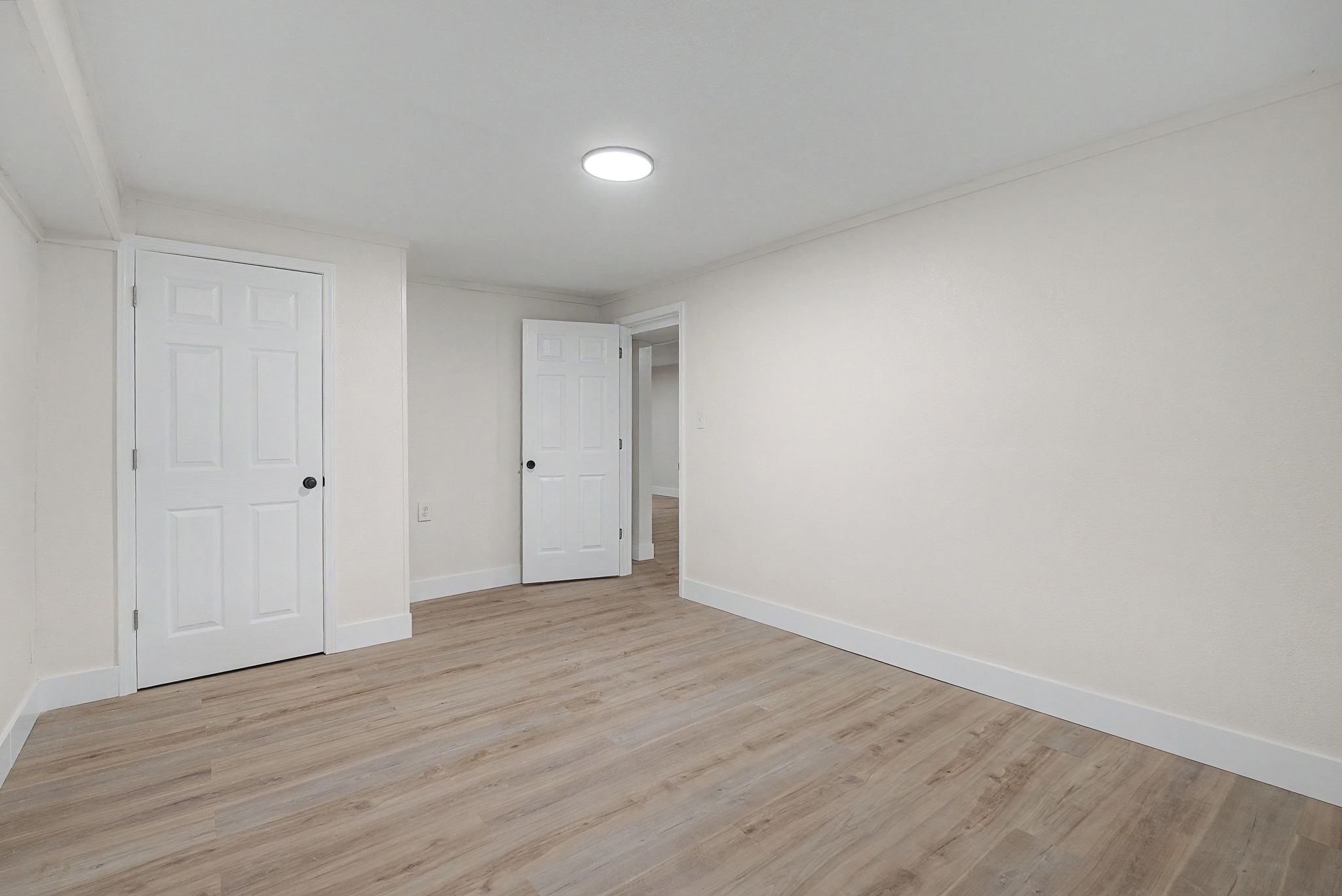  Photo 34