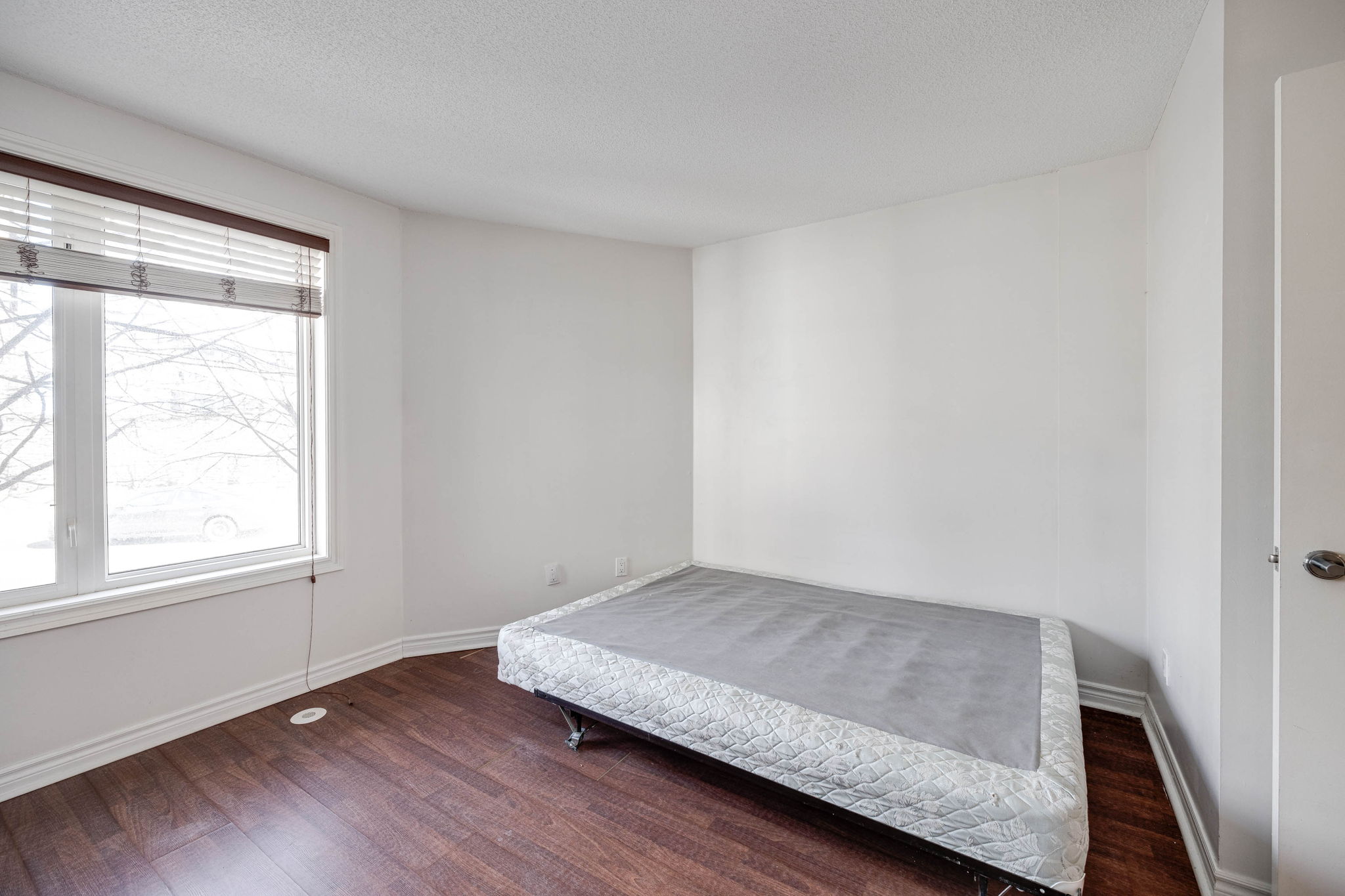 Toronto property showcase — delivered property photograph 14